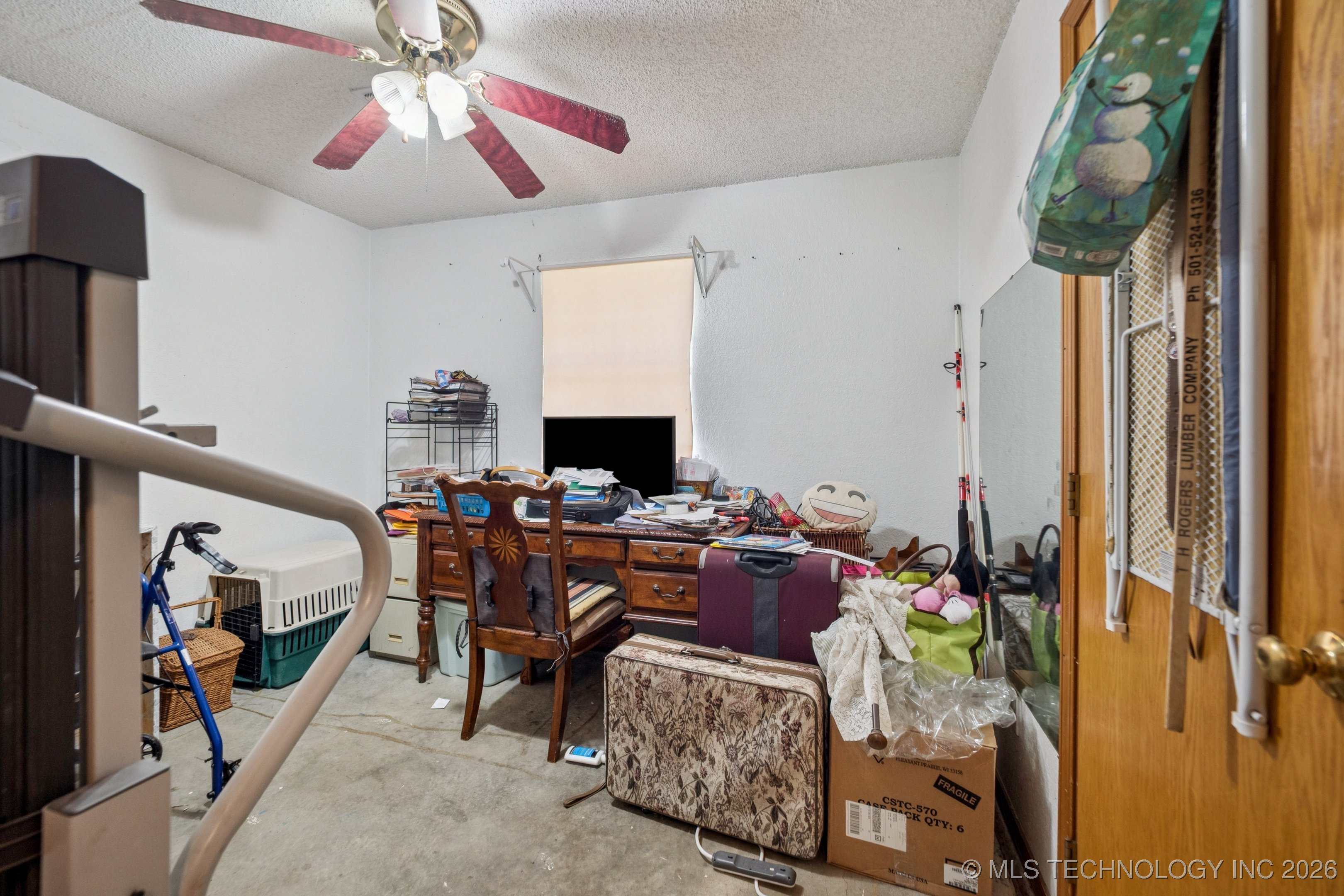 770 Nw Seneca Property Photo 16