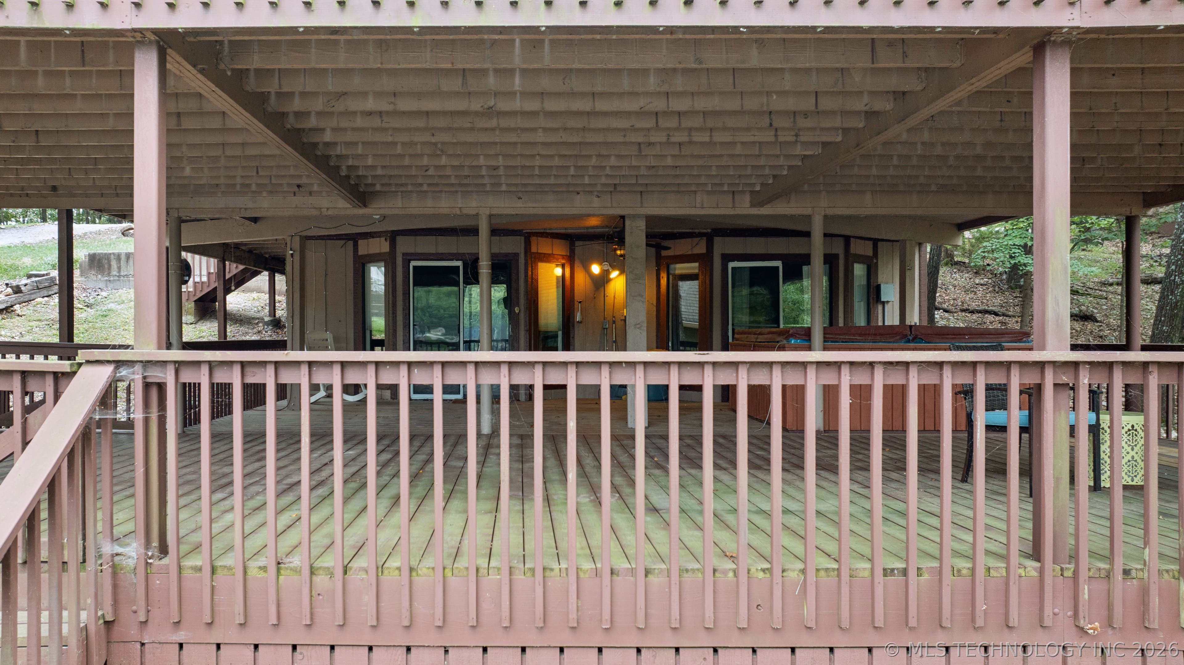 453844 Country Club Trail Property Photo 16