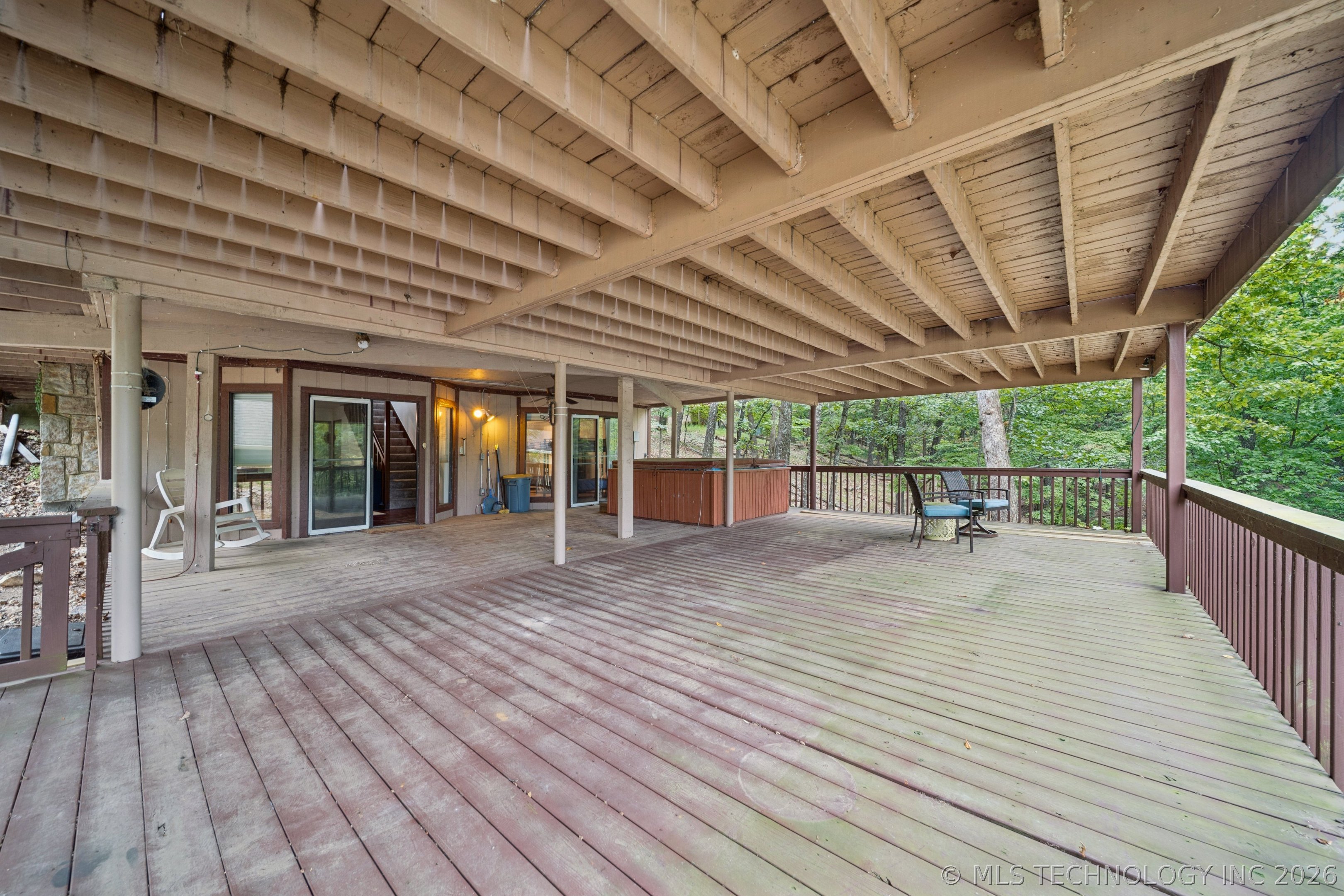 453844 Country Club Trail Property Photo 18