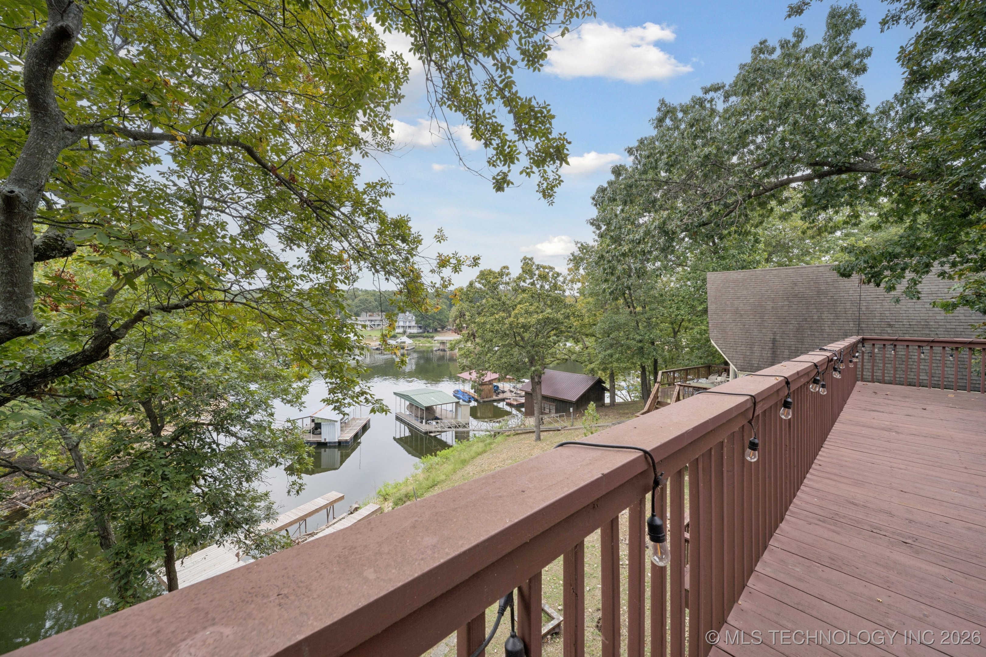 453844 Country Club Trail Property Photo 35