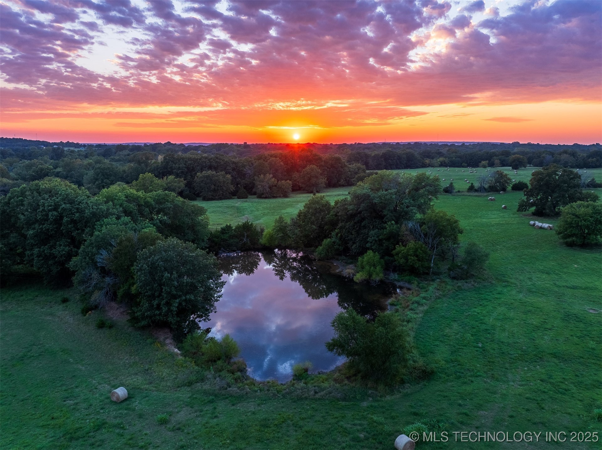 139 E 36th Street Property Photo 1