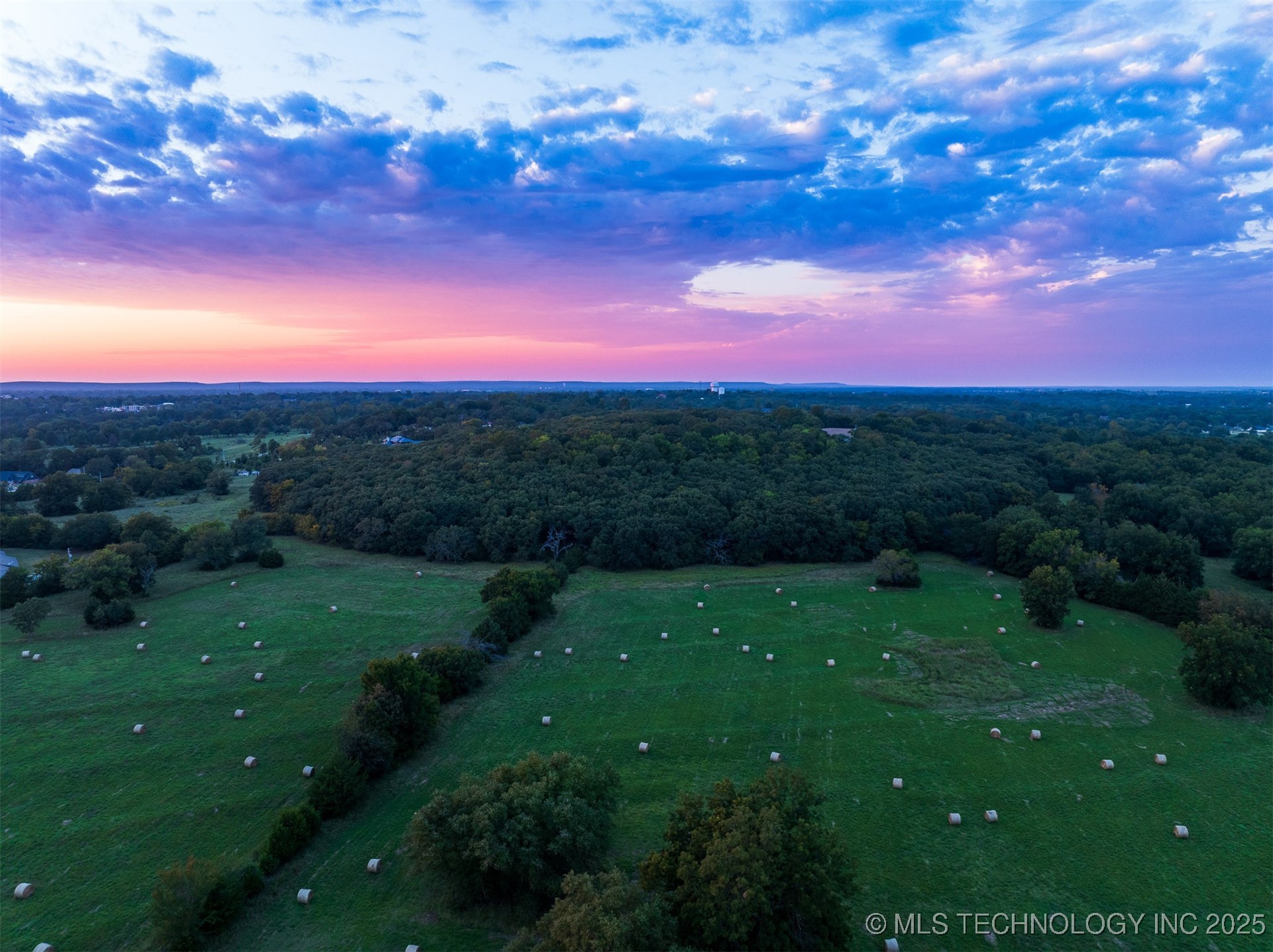 139 E 36th Street Property Photo 7