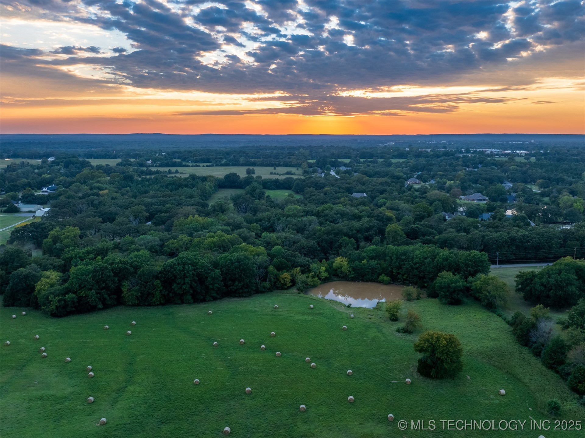 139 E 36th Street Property Photo 15