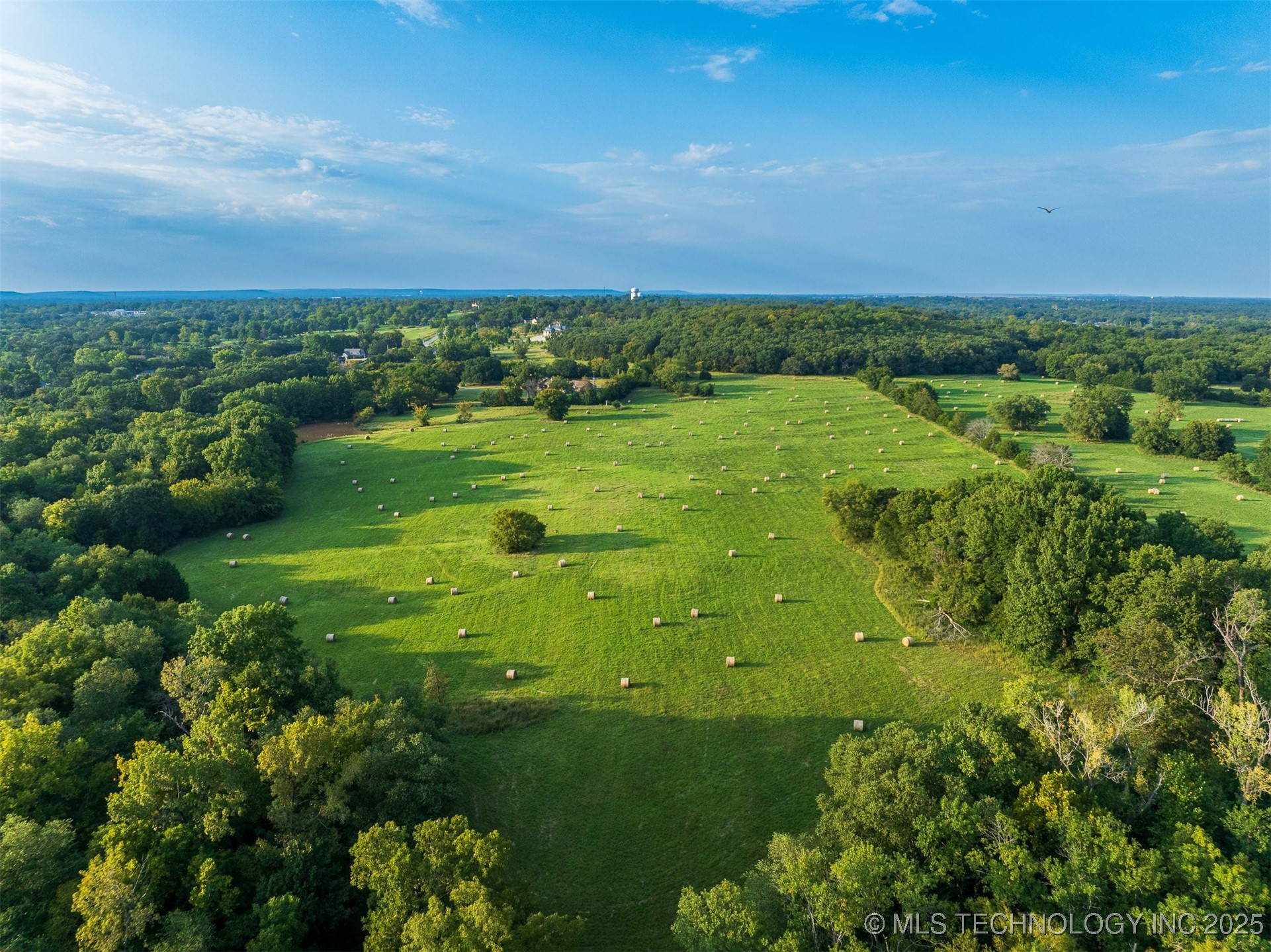 139 E 36th Street Property Photo 37