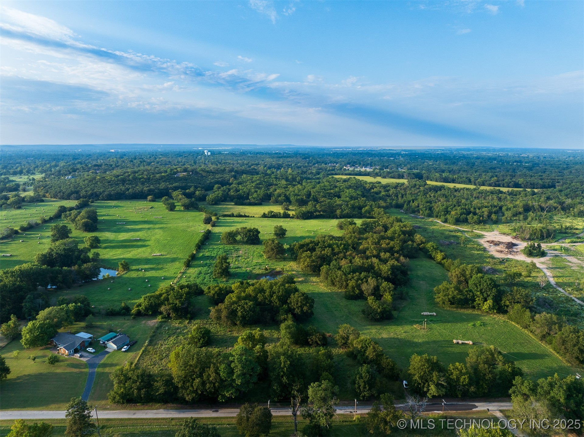 139 E 36th Street Property Photo 47