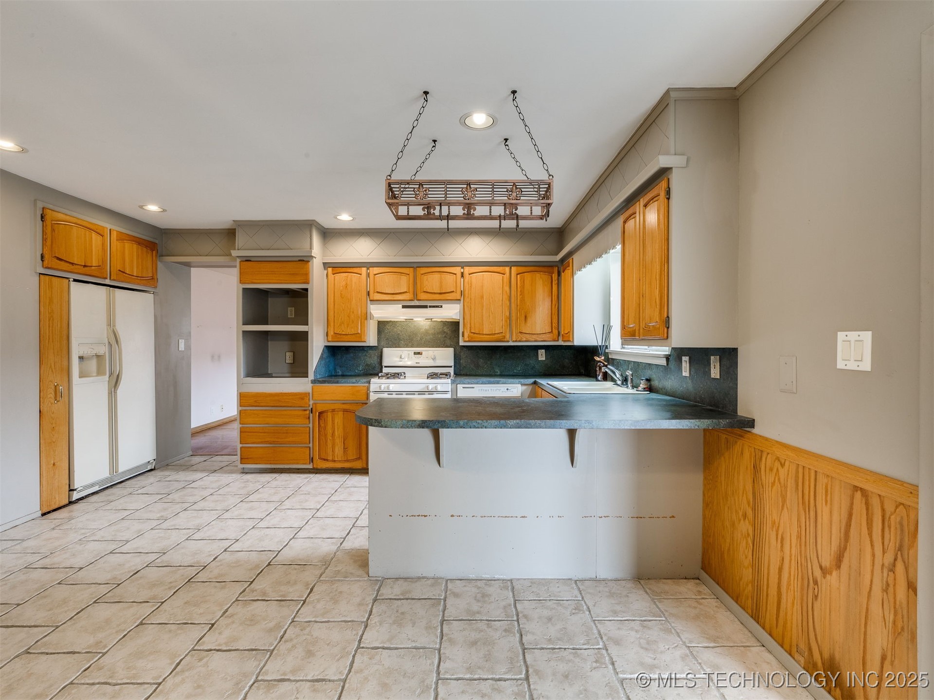 4916 E 27th Place Property Photo 12