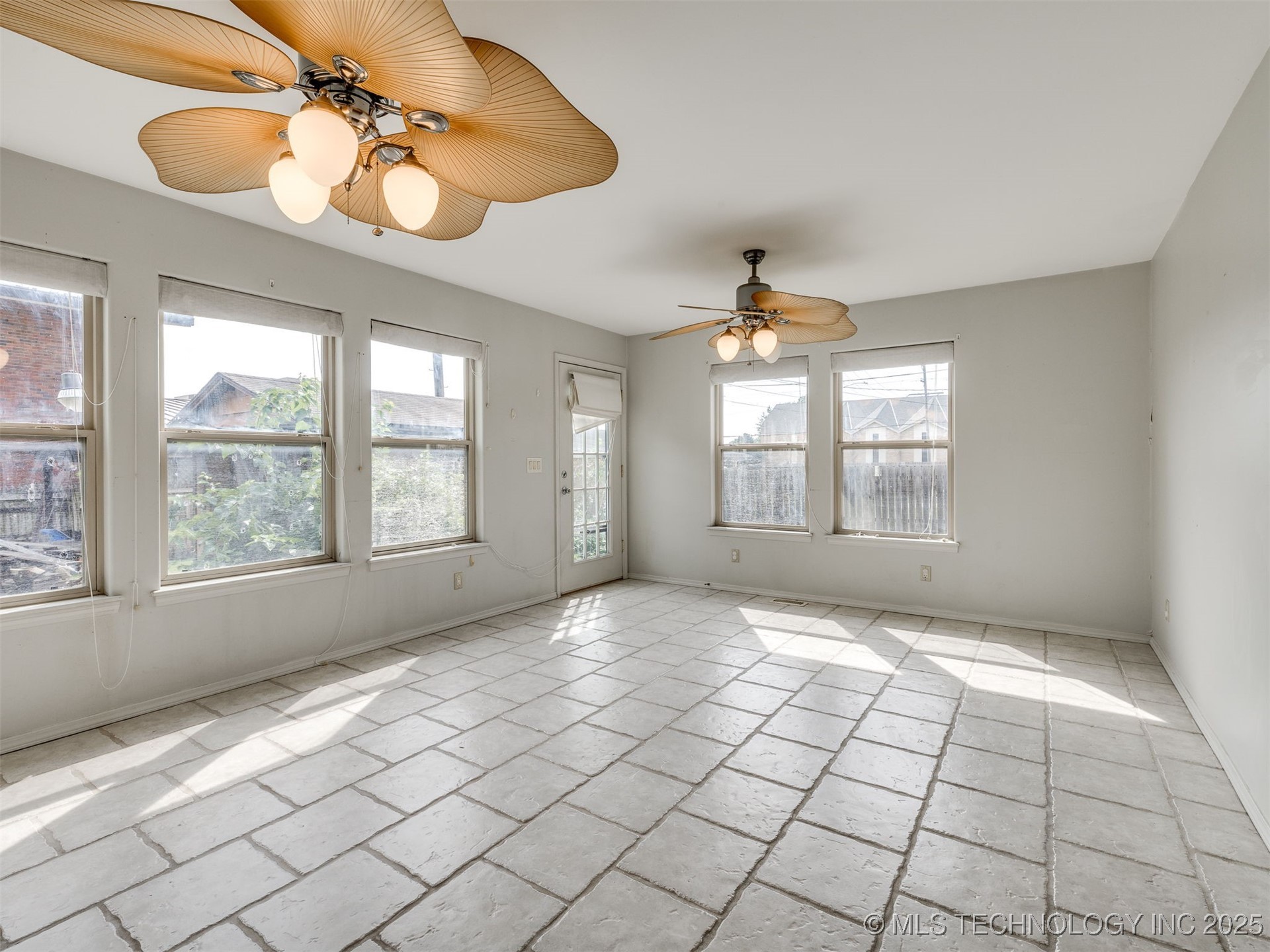 4916 E 27th Place Property Photo 20