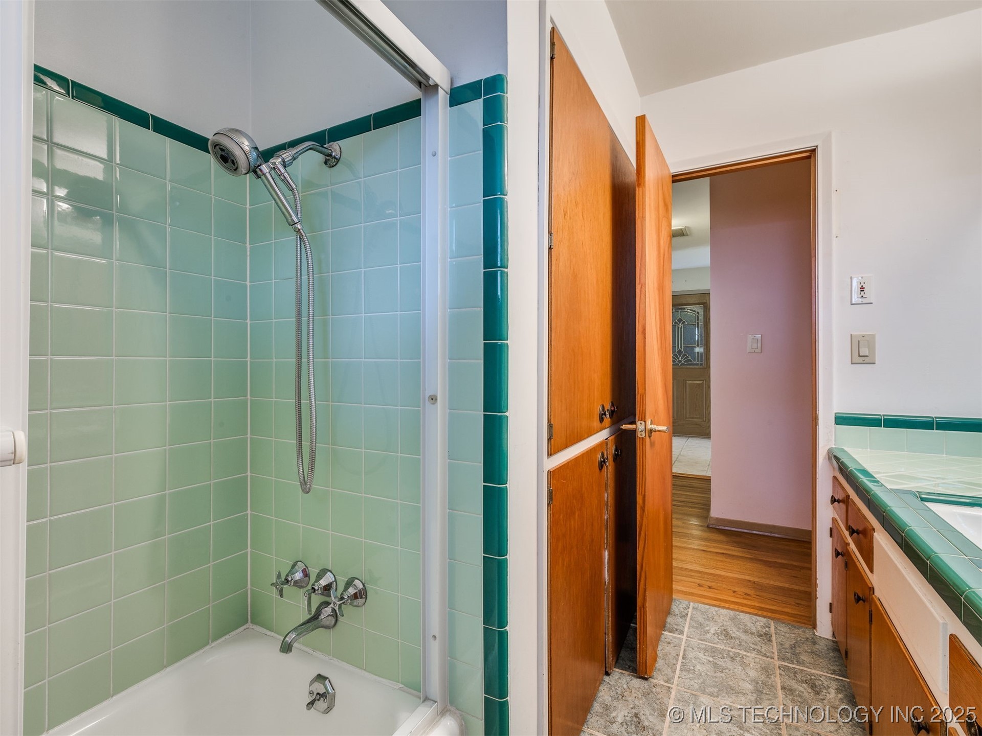 4916 E 27th Place Property Photo 29