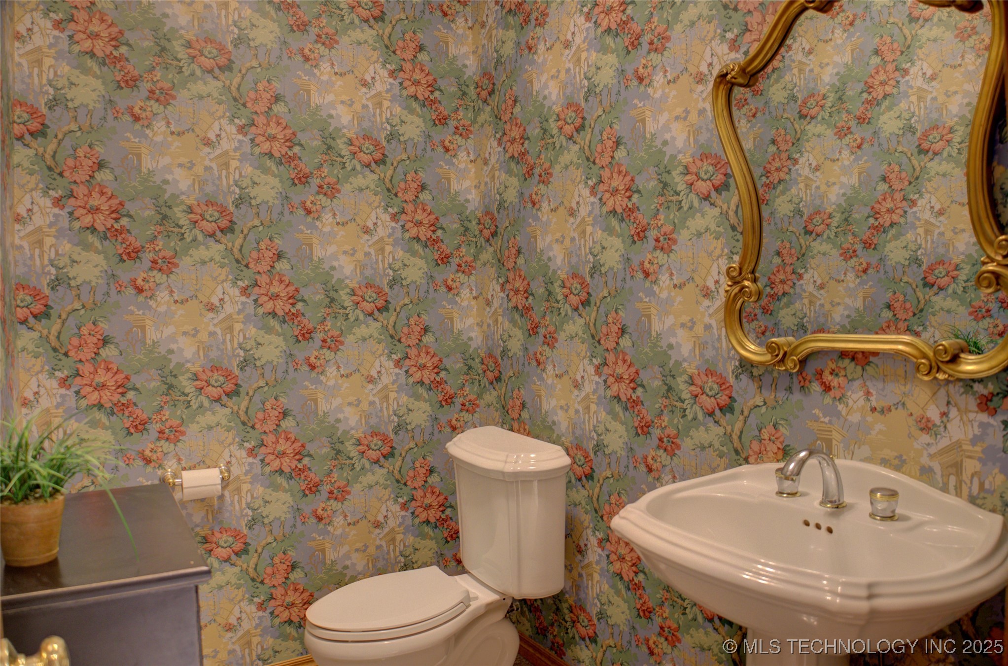 1414 N Birch Avenue Property Photo 32