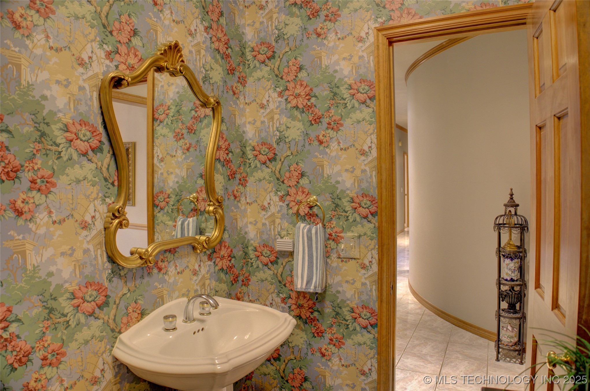 1414 N Birch Avenue Property Photo 33