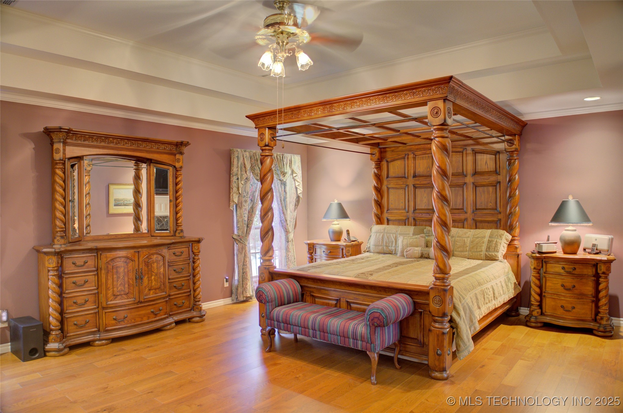 1414 N Birch Avenue Property Photo 36