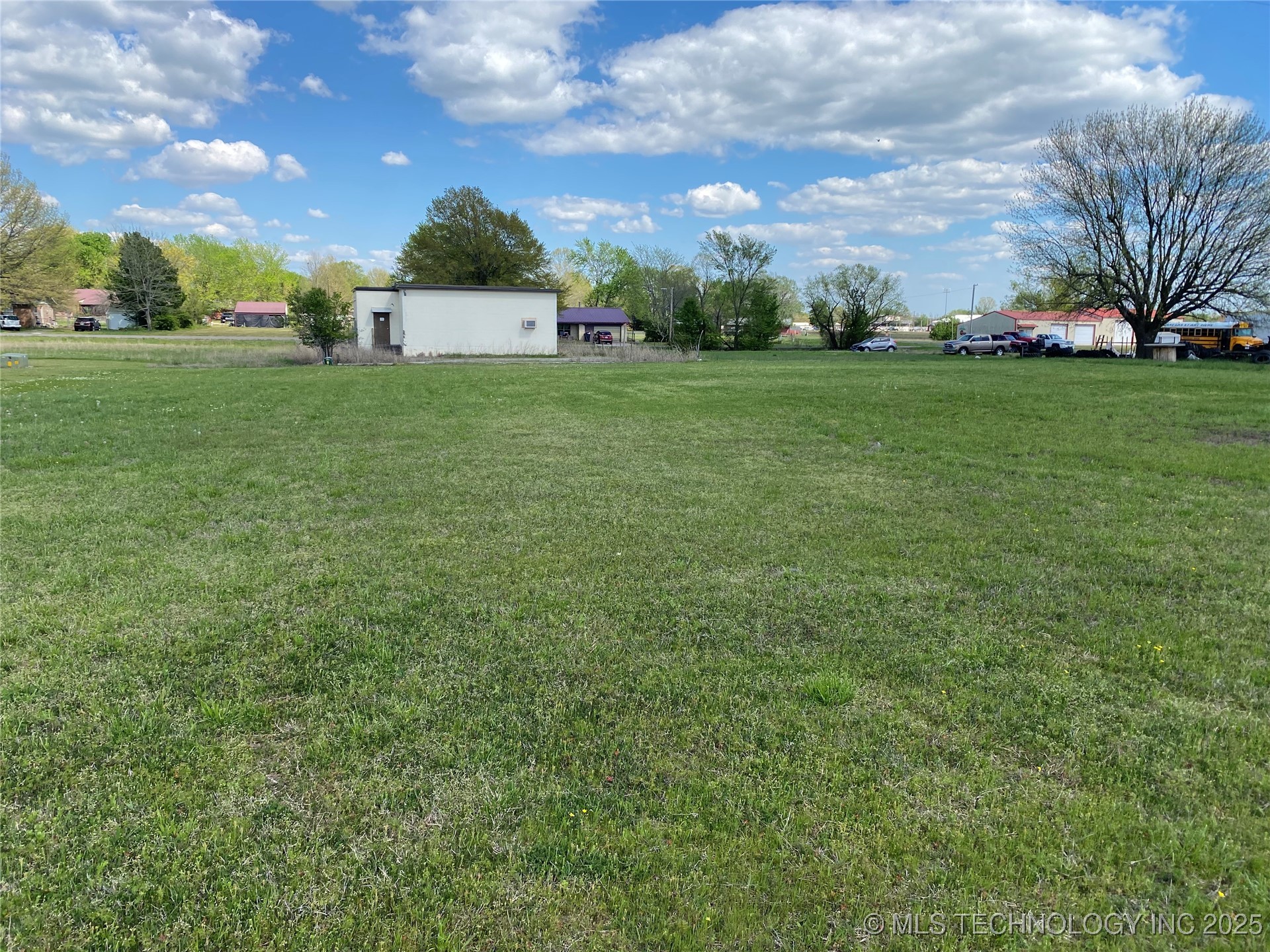 0000 Rogers Avenue Property Photo 1