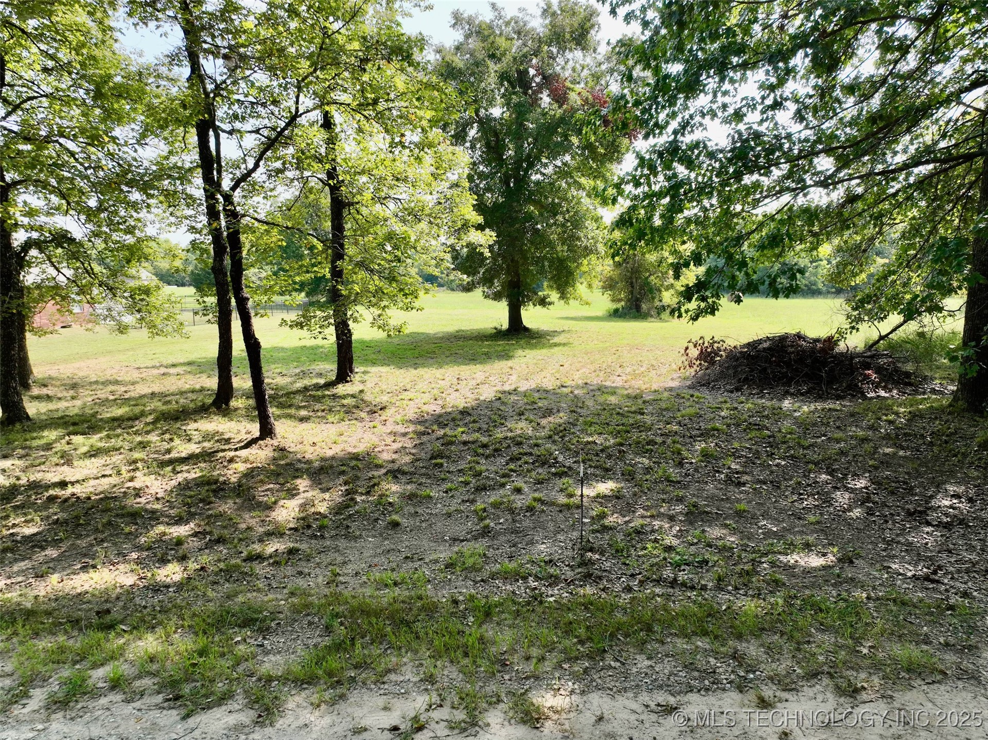 04 Meadowood Property Photo 2