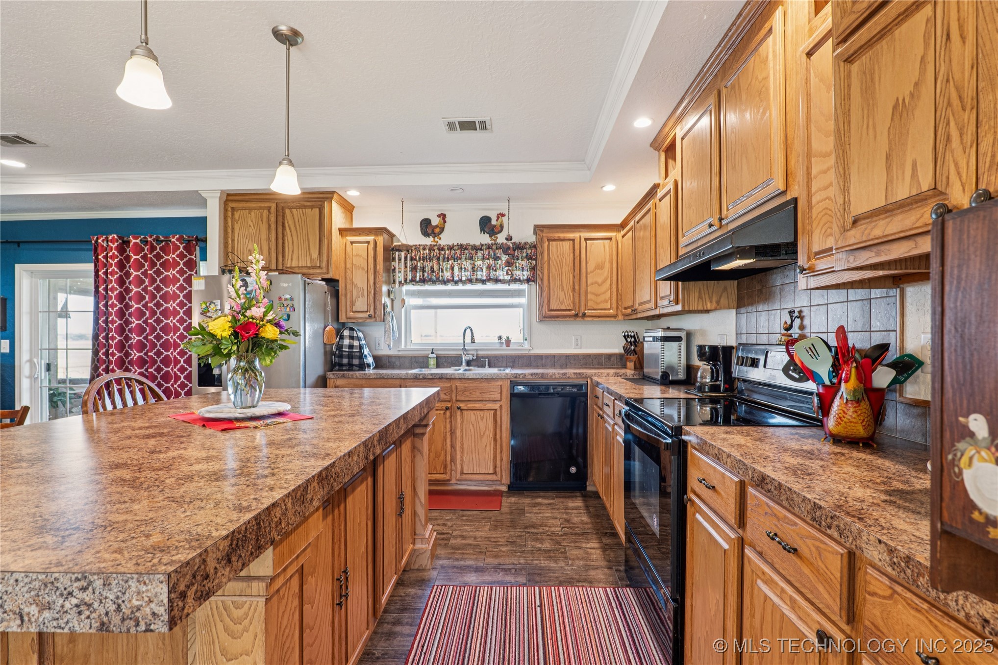 438347 E 330 Road Property Photo 12