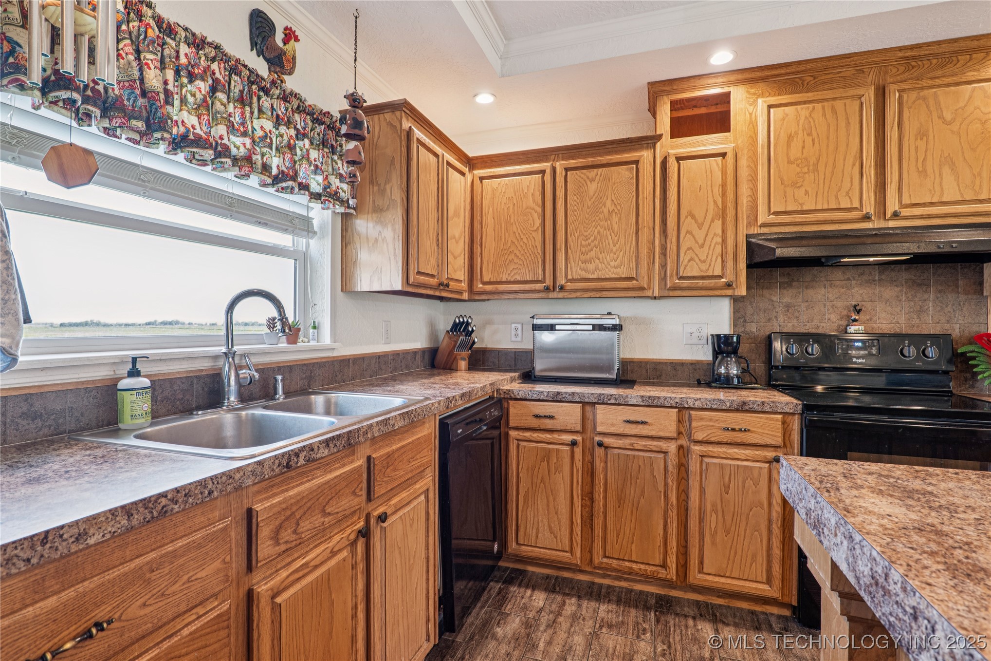 438347 E 330 Road Property Photo 13