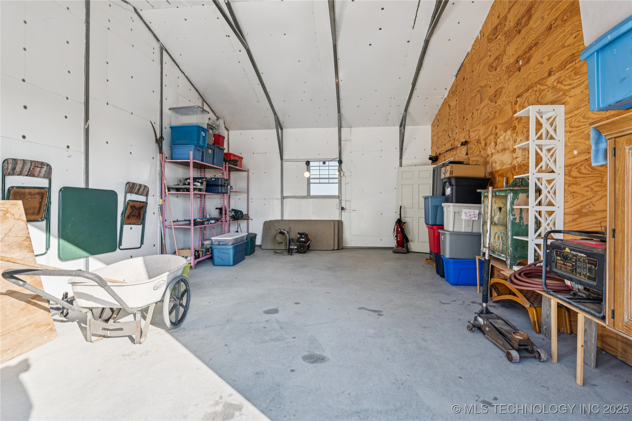 438347 E 330 Road Property Photo 28