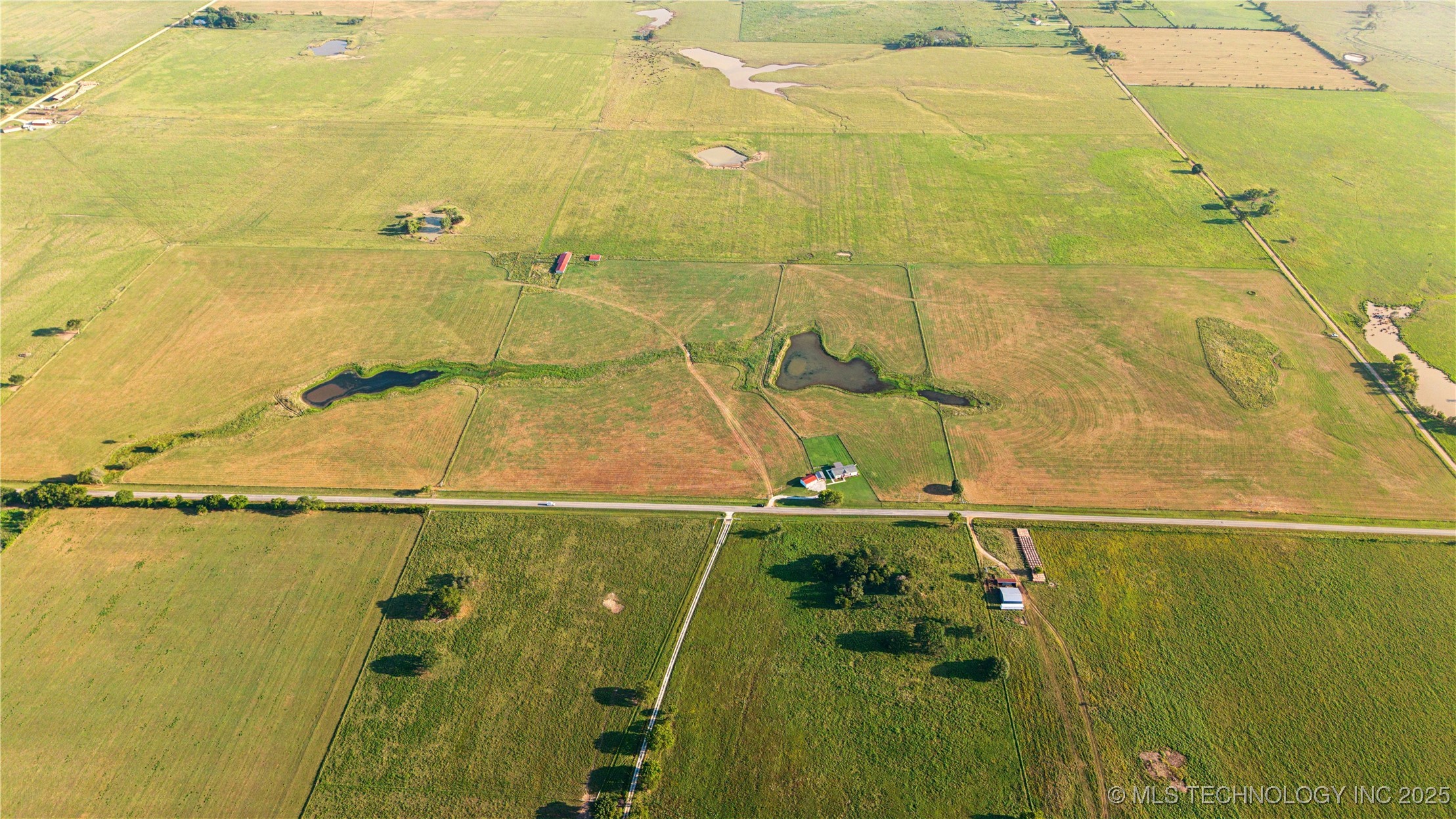 438347 E 330 Road Property Photo 37