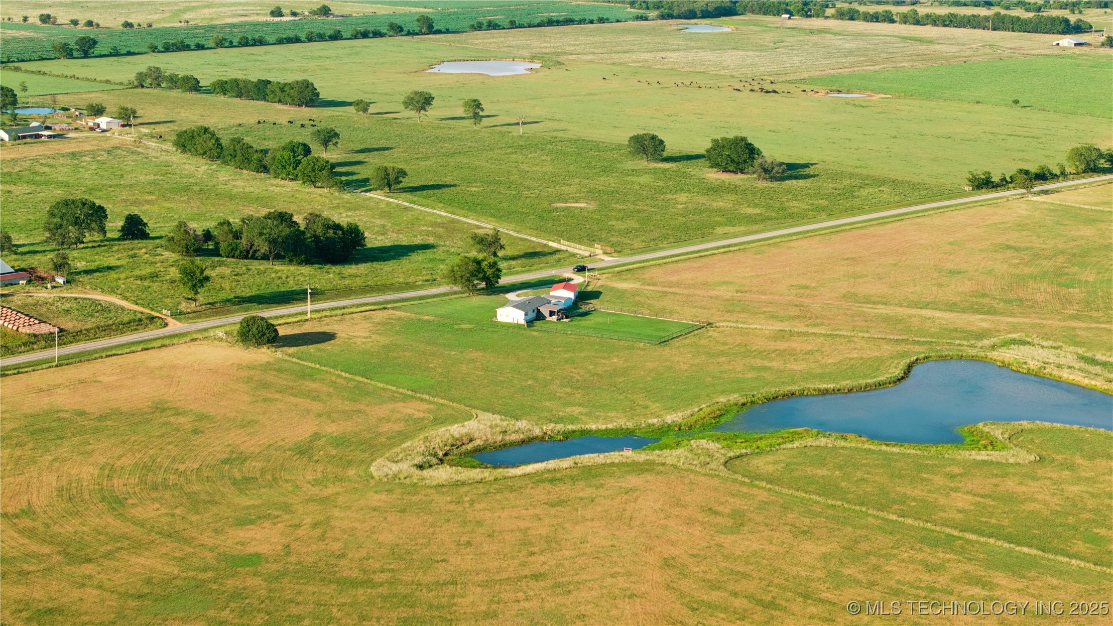 438347 E 330 Road Property Photo 42