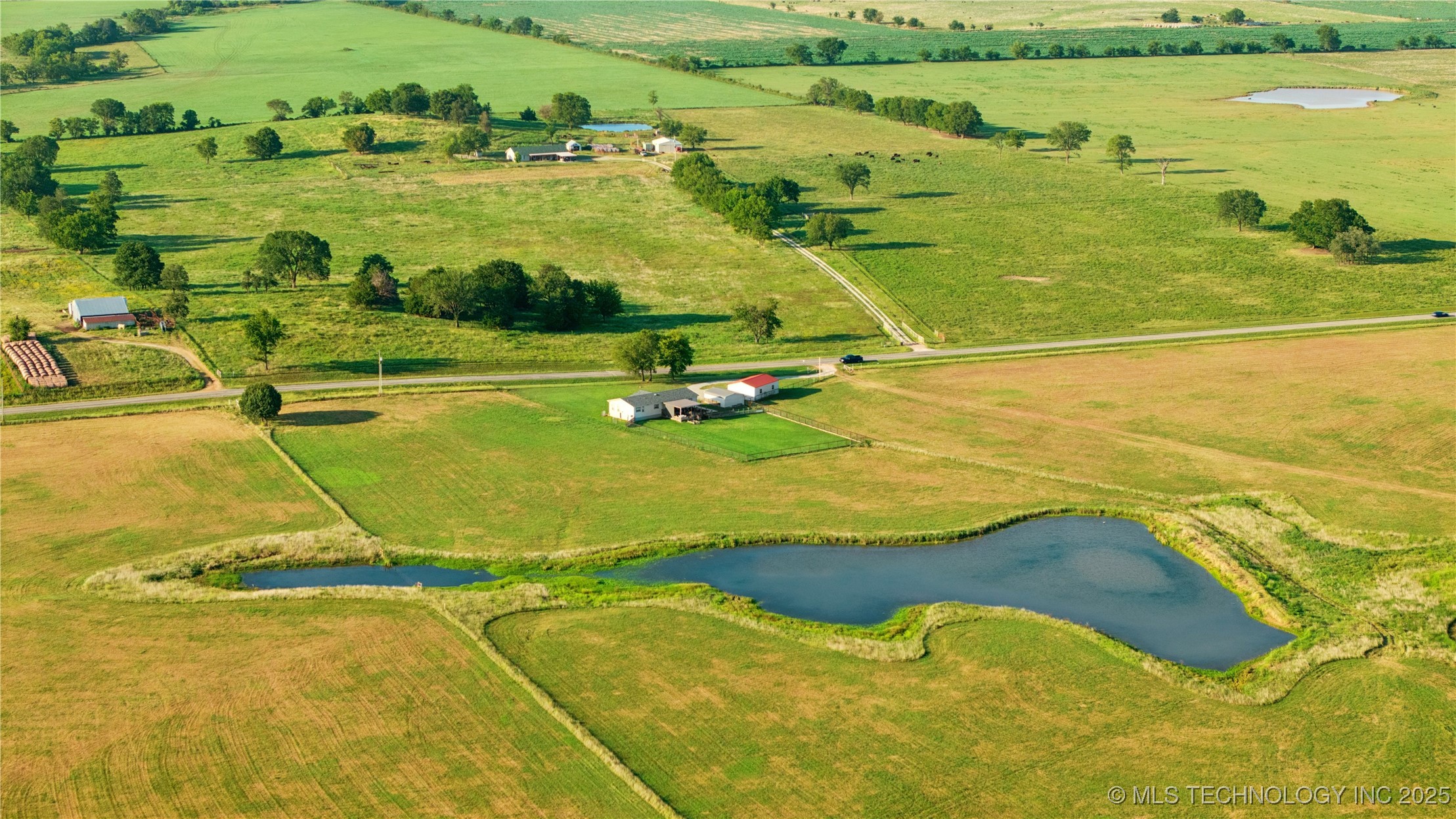 438347 E 330 Road Property Photo 43