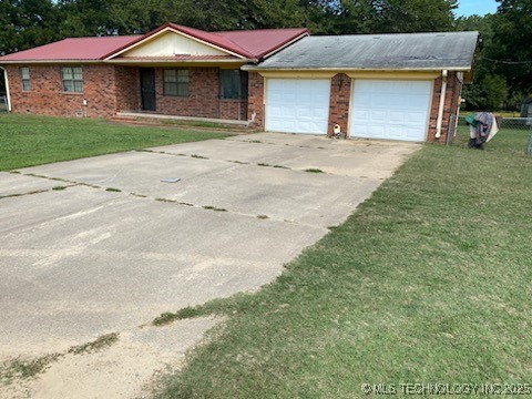 411321 E 1080 Road Property Photo 1