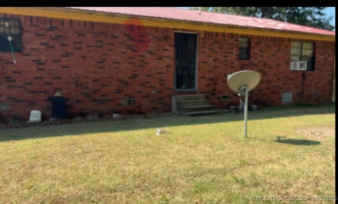 411321 E 1080 Road Property Photo 3