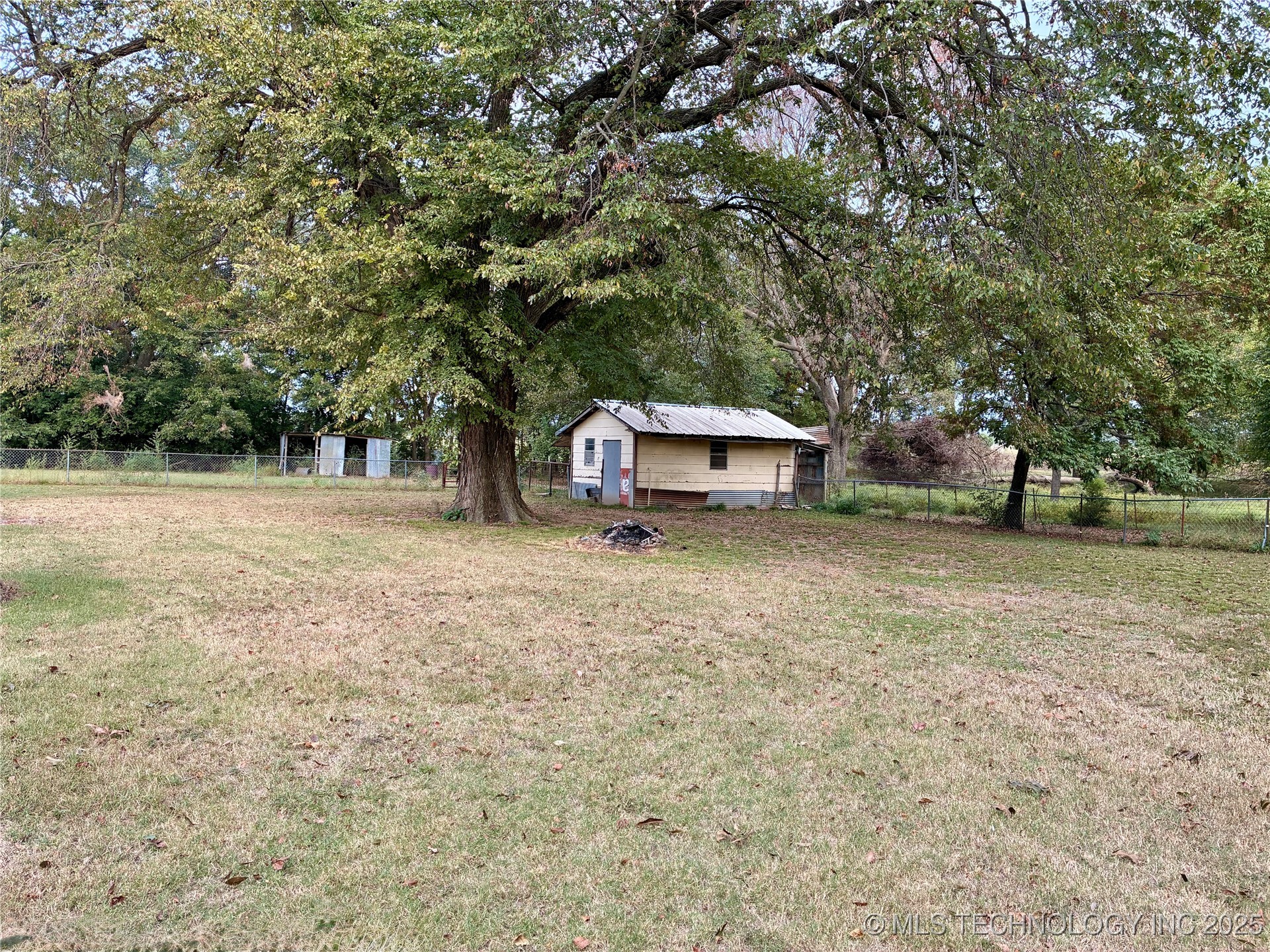 411321 E 1080 Road Property Photo 24