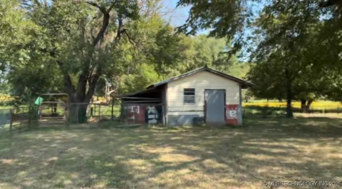 411321 E 1080 Road Property Photo 30