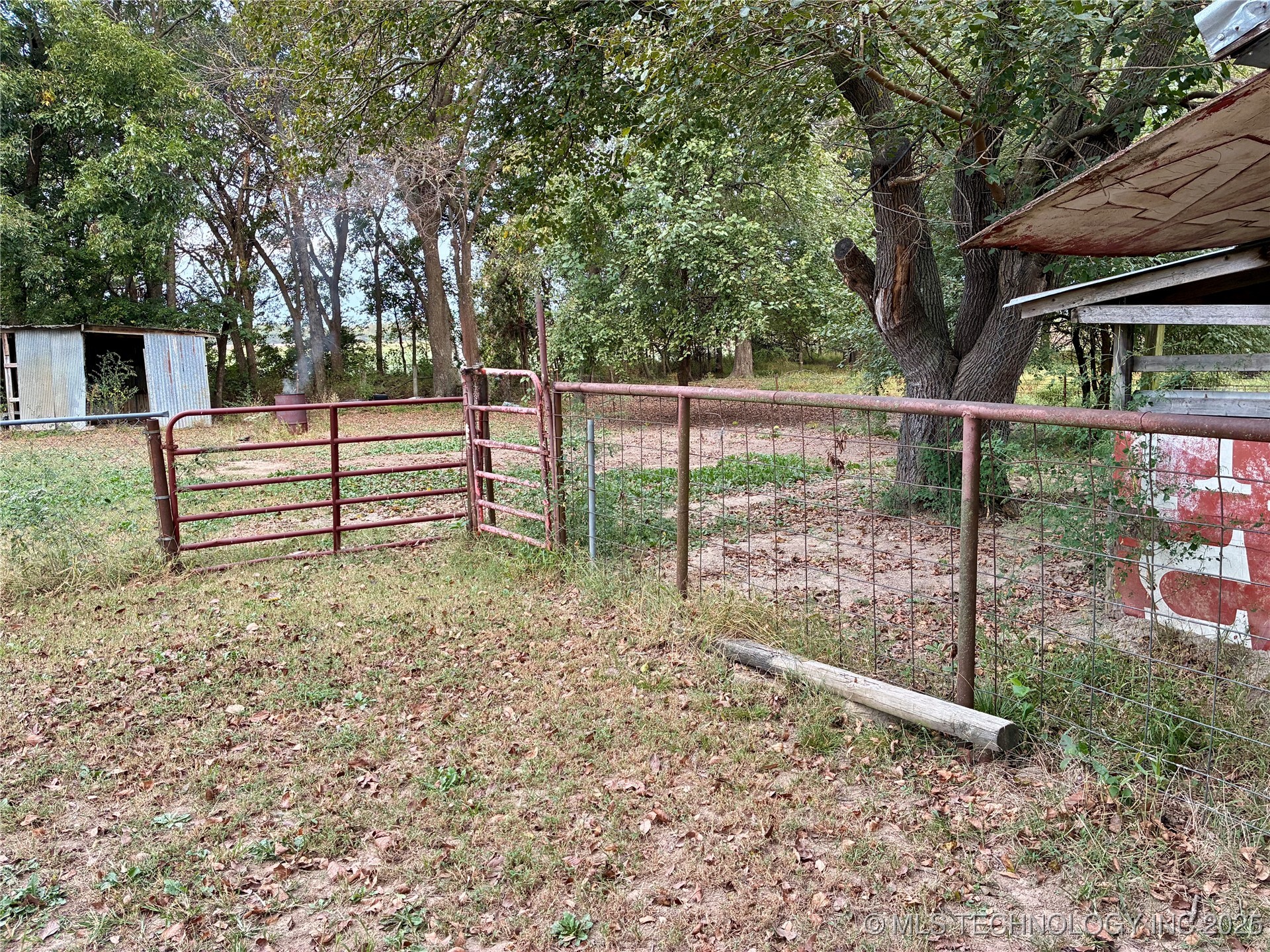 411321 E 1080 Road Property Photo 31