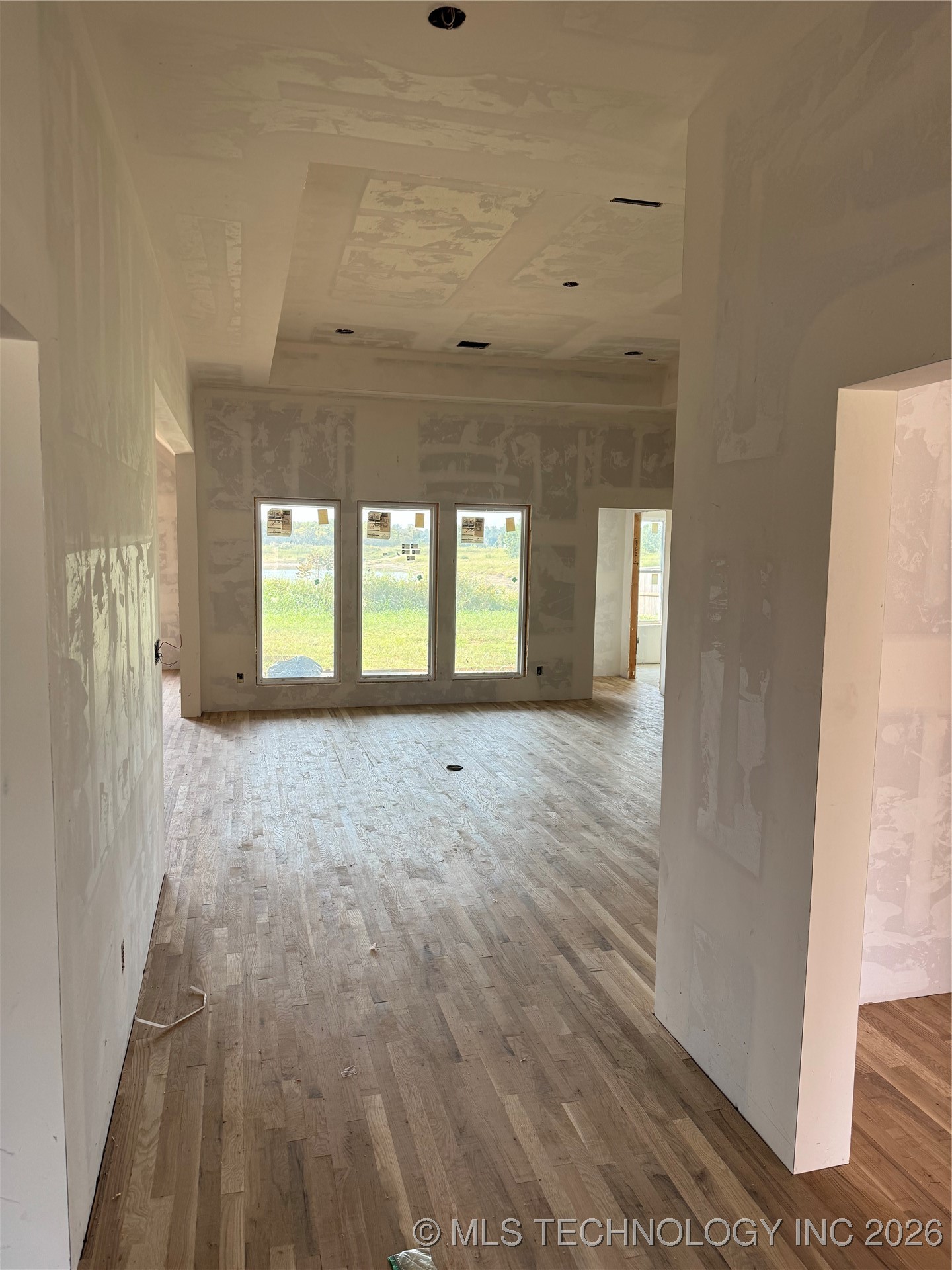 5914 E 128th Street S Property Photo 4