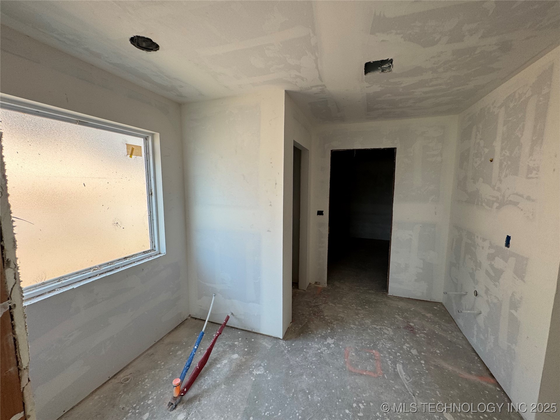 5914 E 128th Street S Property Photo 11