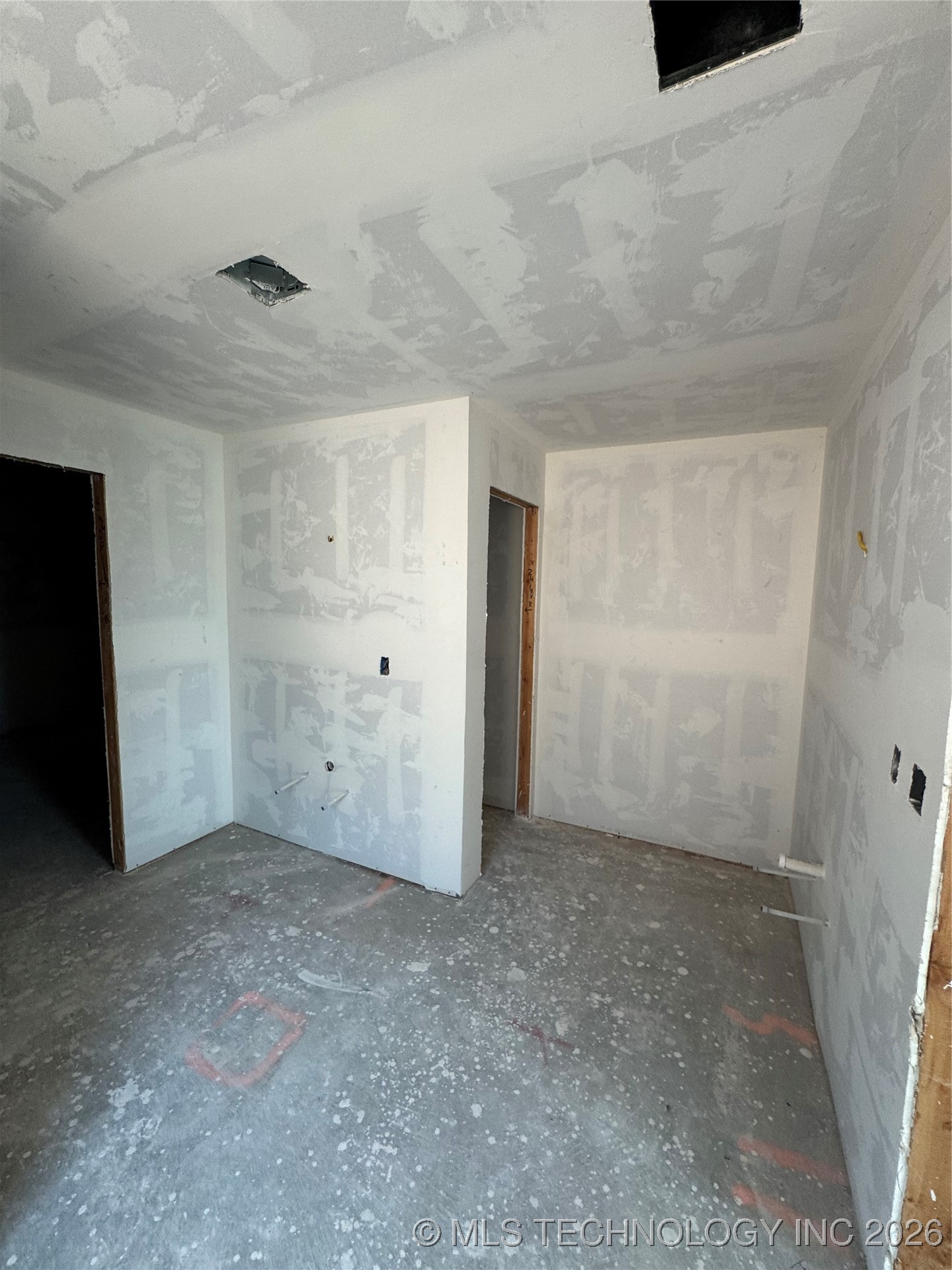 5914 E 128th Street S Property Photo 12