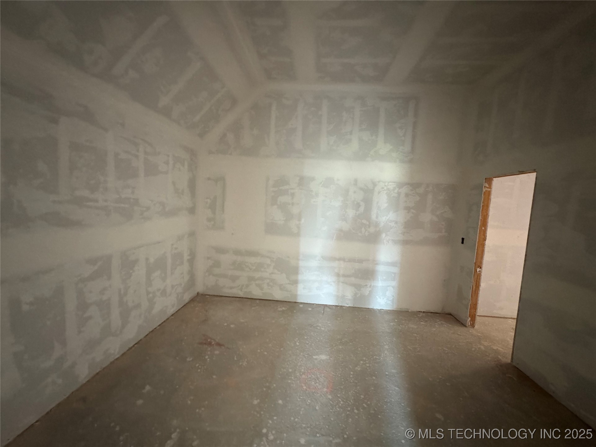 5914 E 128th Street S Property Photo 14