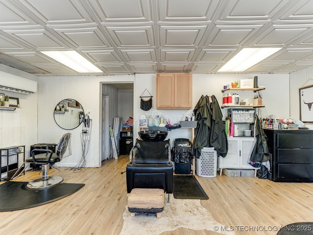 203 E Main Property Photo 20