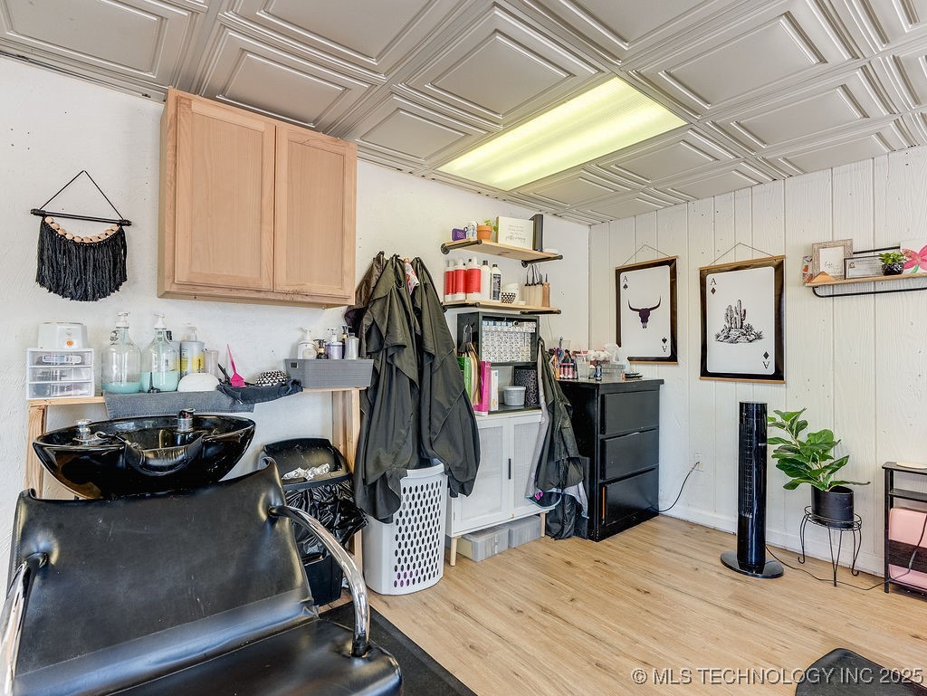 203 E Main Property Photo 22