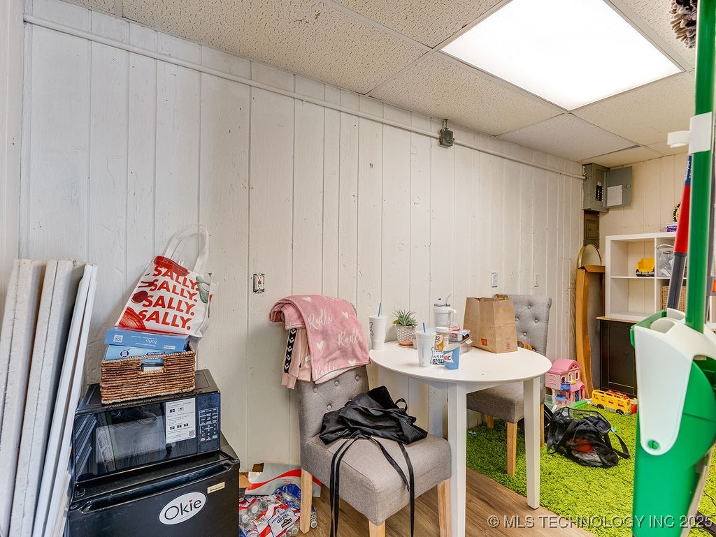 203 E Main Property Photo 23