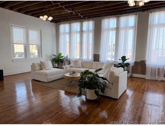 203 E Main Property Photo 24