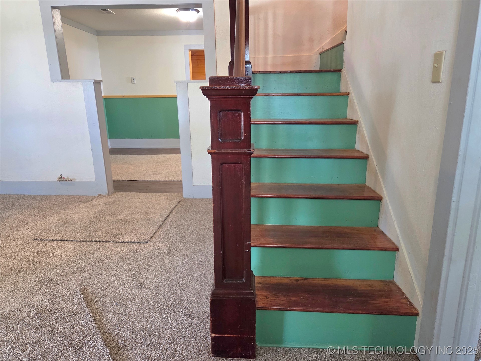 1280 Collyge Avenue Property Photo 8