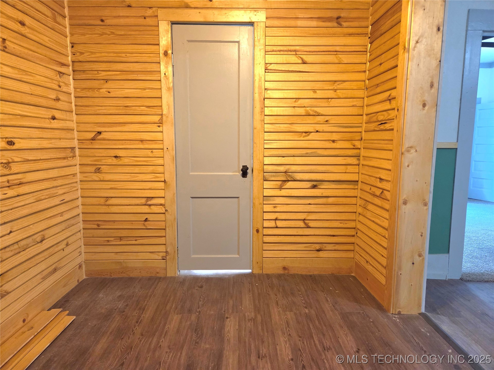 1280 Collyge Avenue Property Photo 16