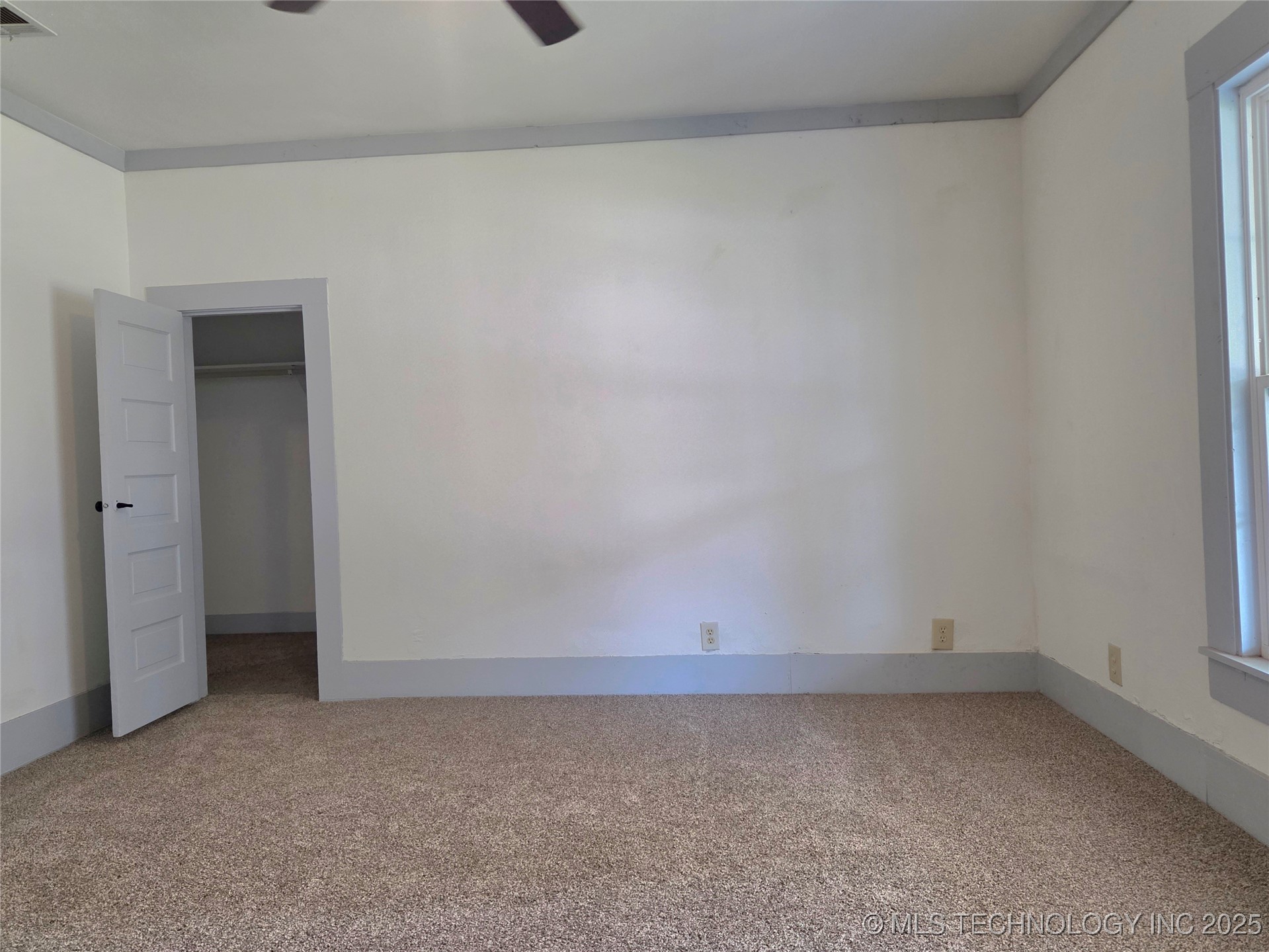 1280 Collyge Avenue Property Photo 26