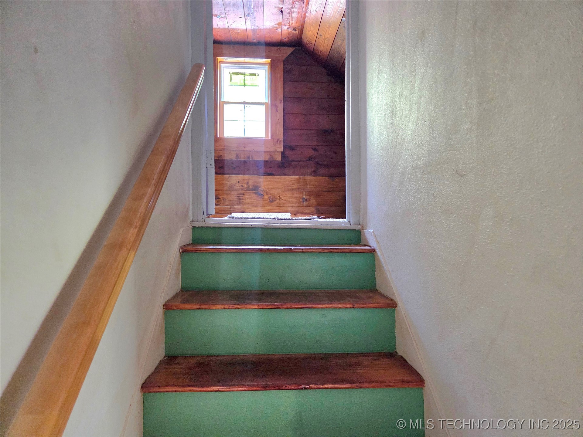 1280 Collyge Avenue Property Photo 27