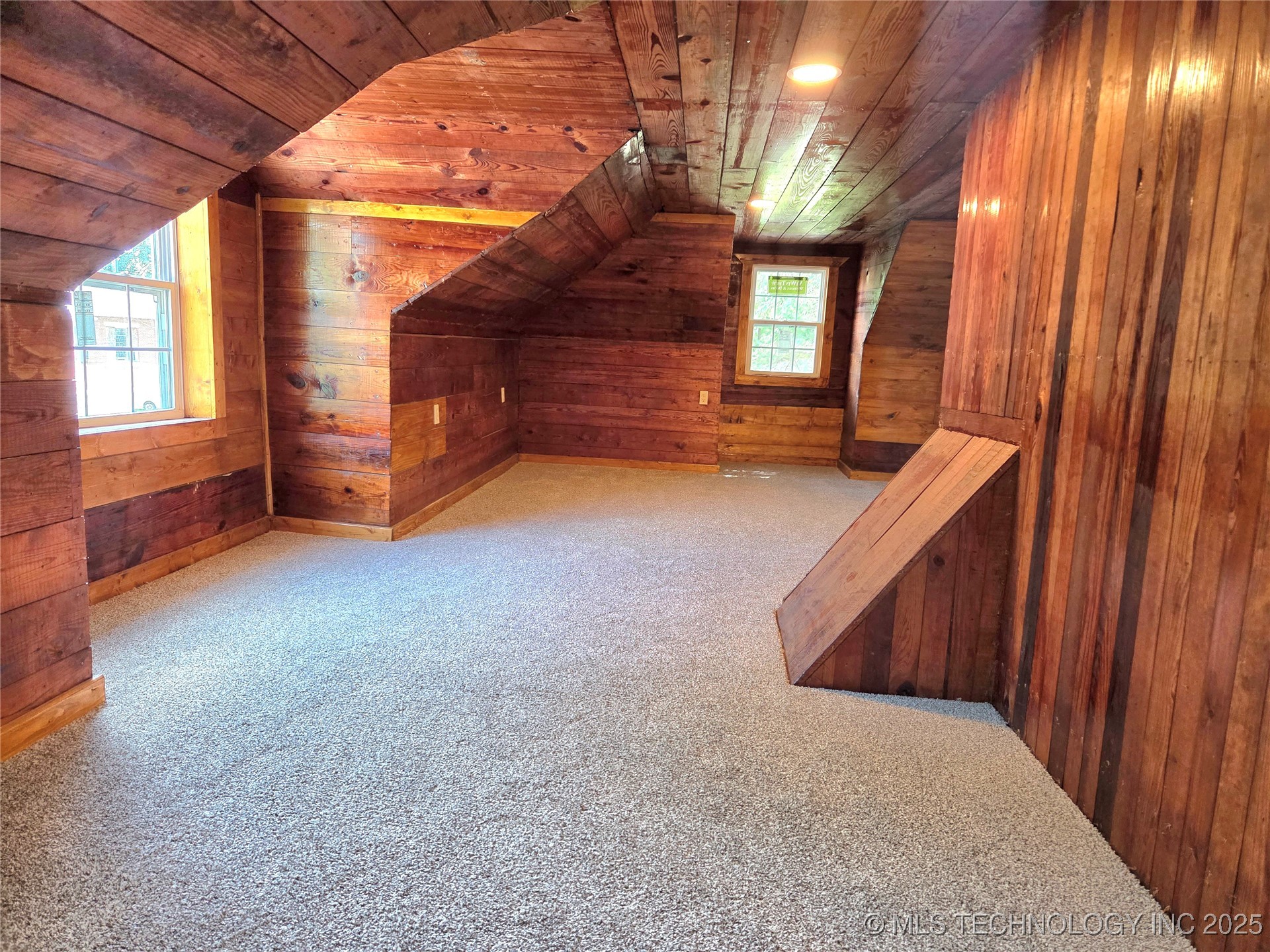 1280 Collyge Avenue Property Photo 32