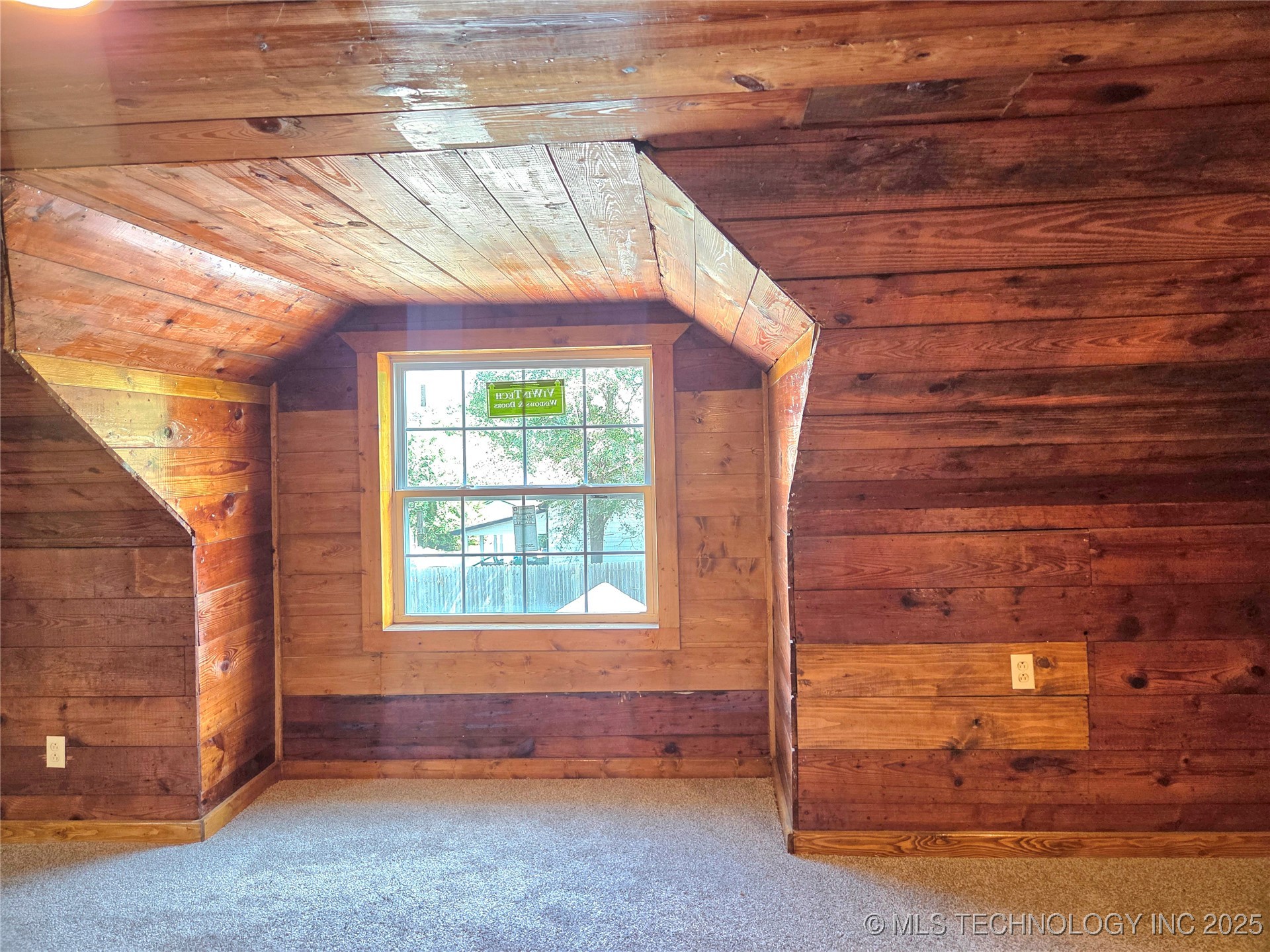 1280 Collyge Avenue Property Photo 33