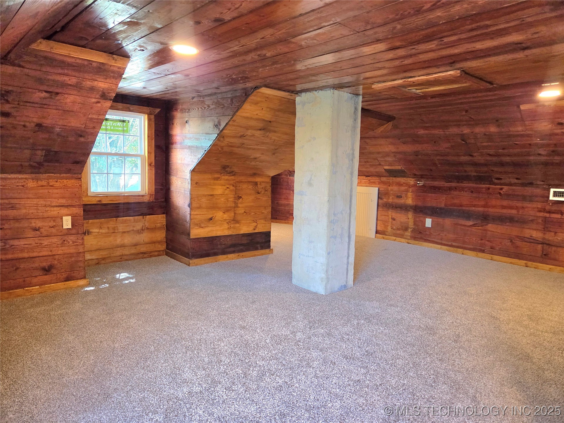 1280 Collyge Avenue Property Photo 34