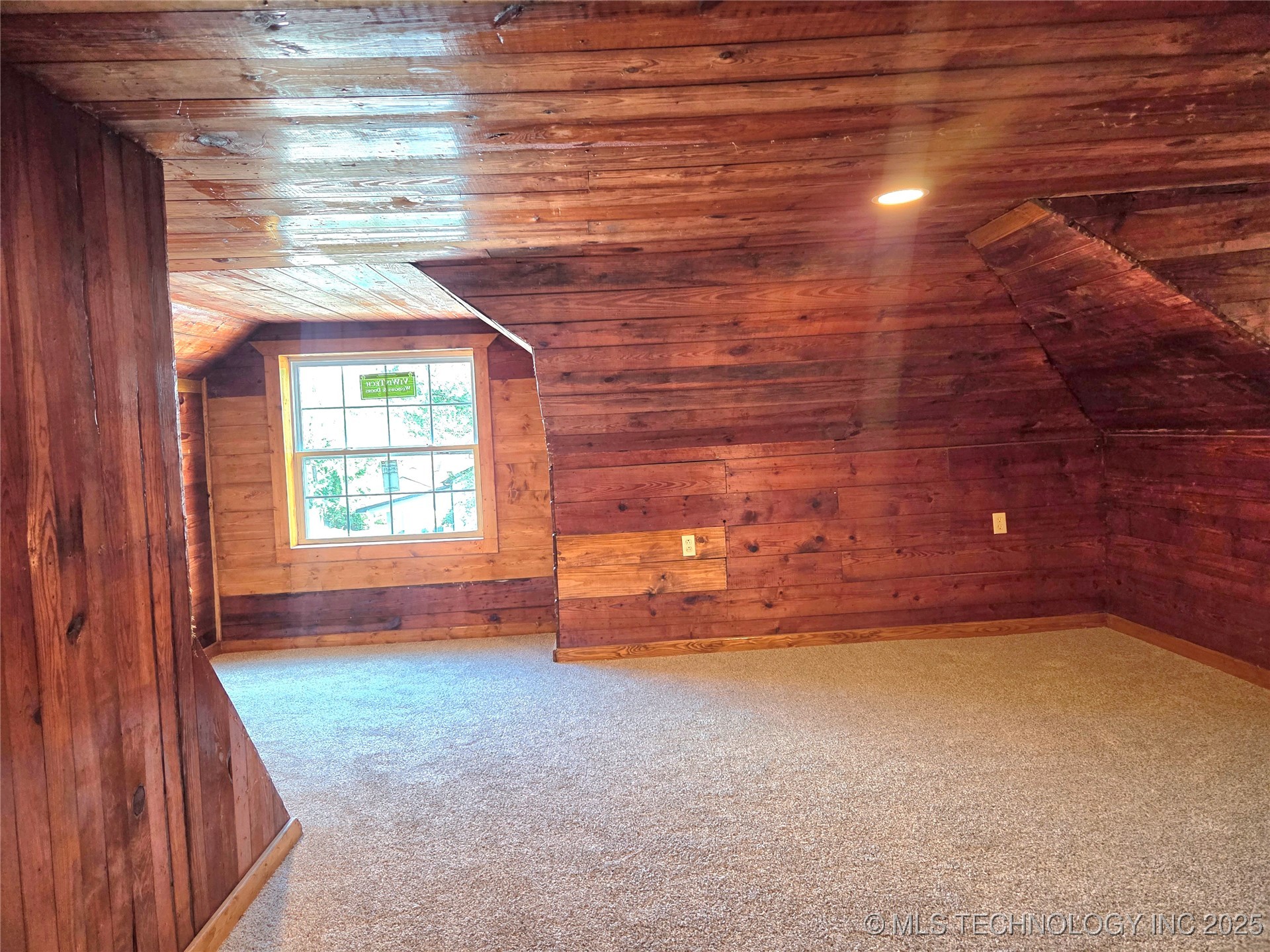 1280 Collyge Avenue Property Photo 36