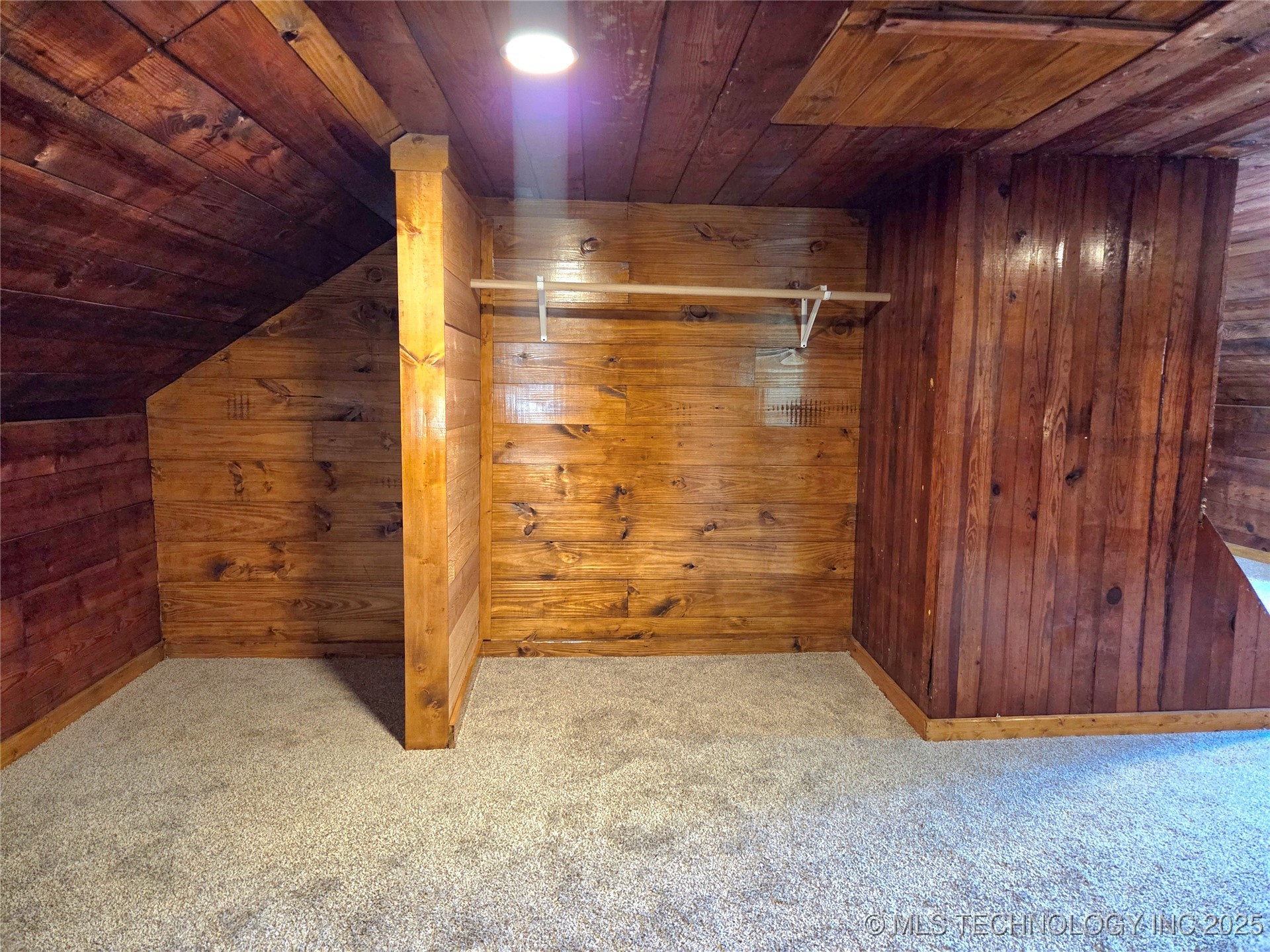 1280 Collyge Avenue Property Photo 38