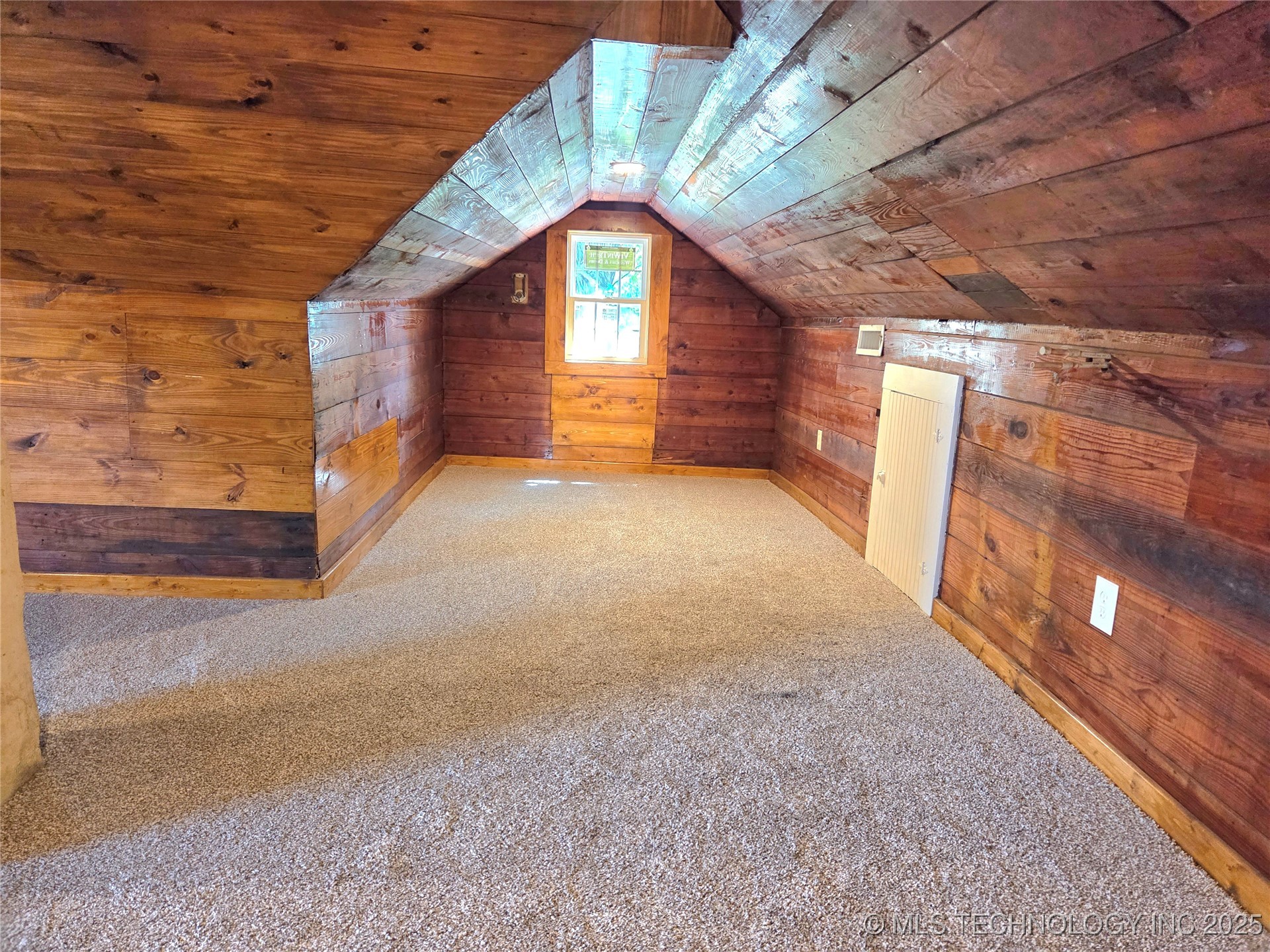 1280 Collyge Avenue Property Photo 39