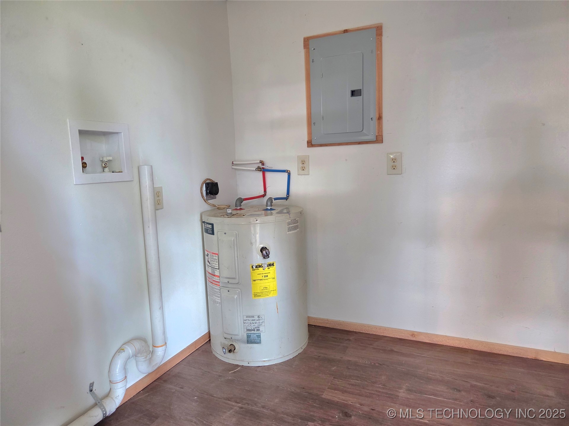 1280 Collyge Avenue Property Photo 43