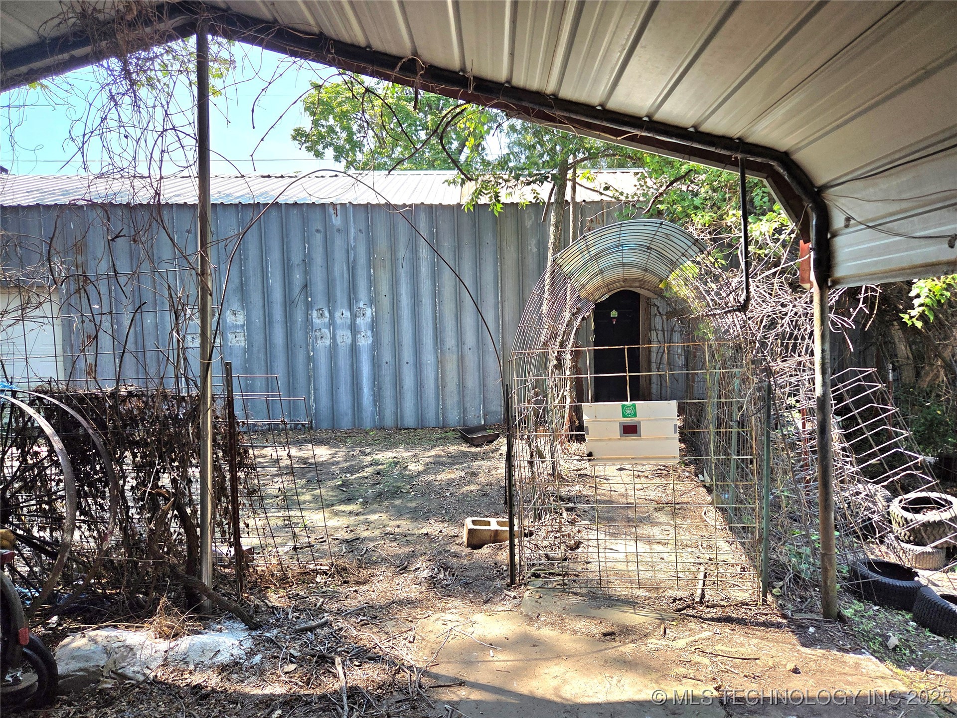 1280 Collyge Avenue Property Photo 50