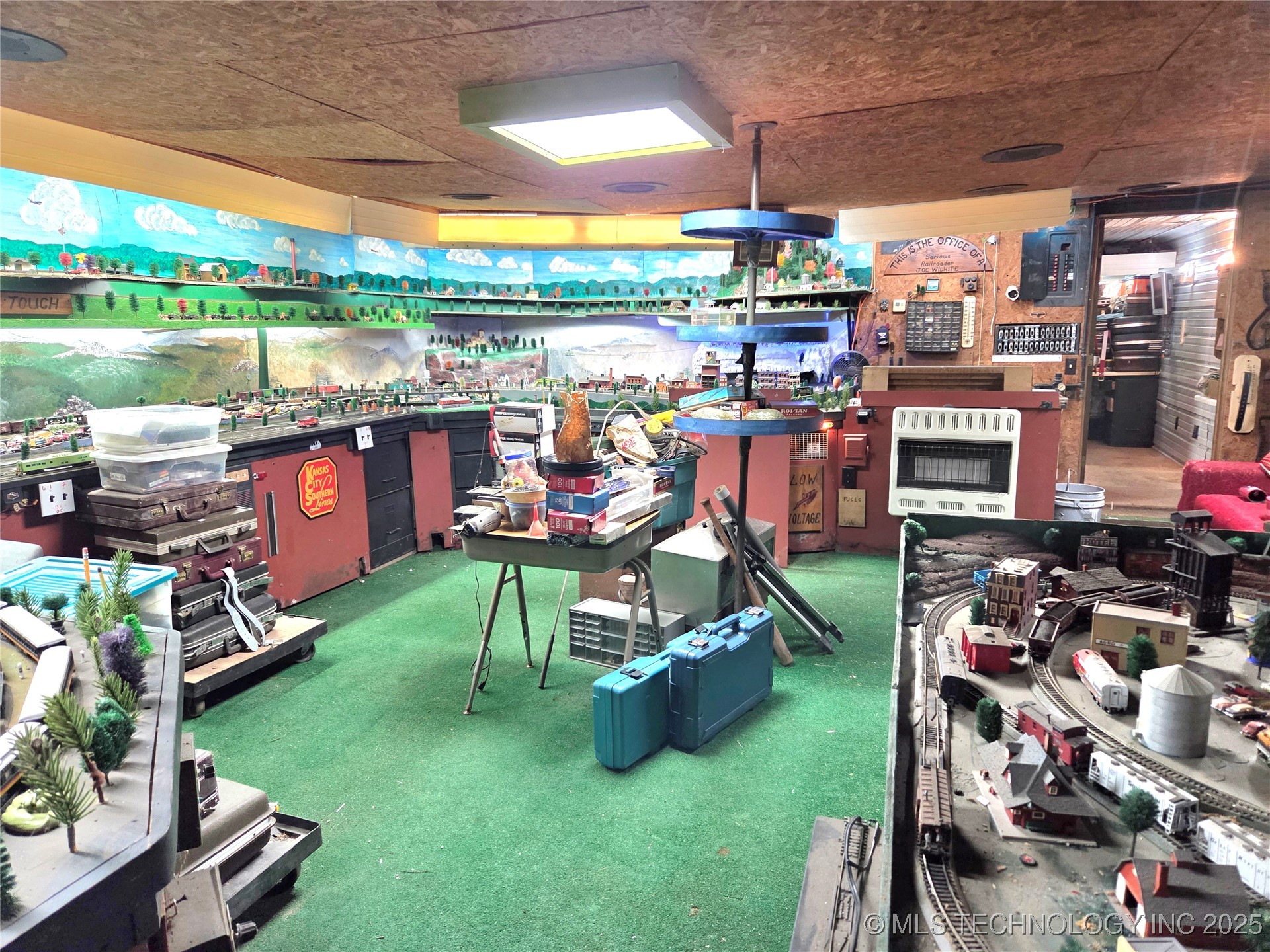 1280 Collyge Avenue Property Photo 51