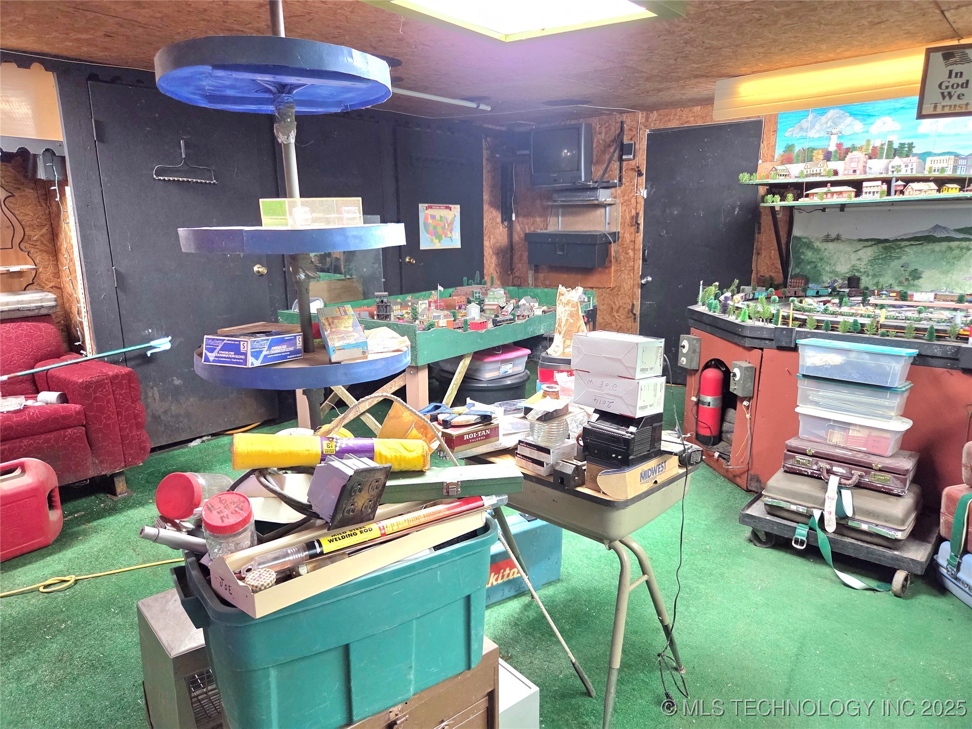 1280 Collyge Avenue Property Photo 56